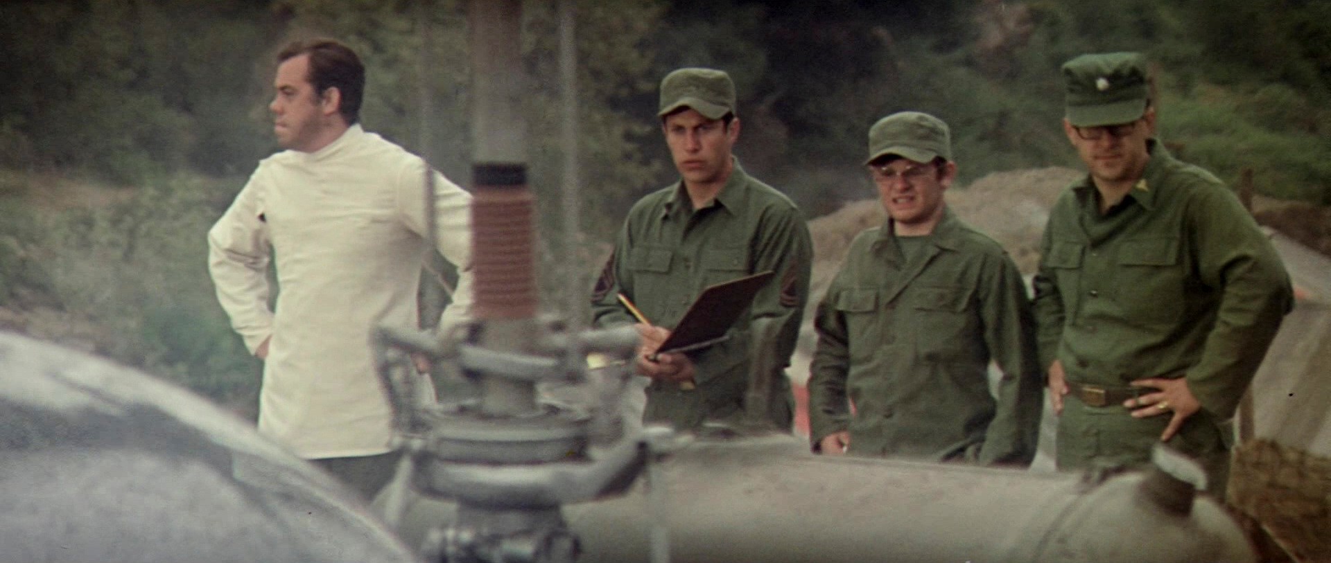 MASH (1970) —  shot,  lighting