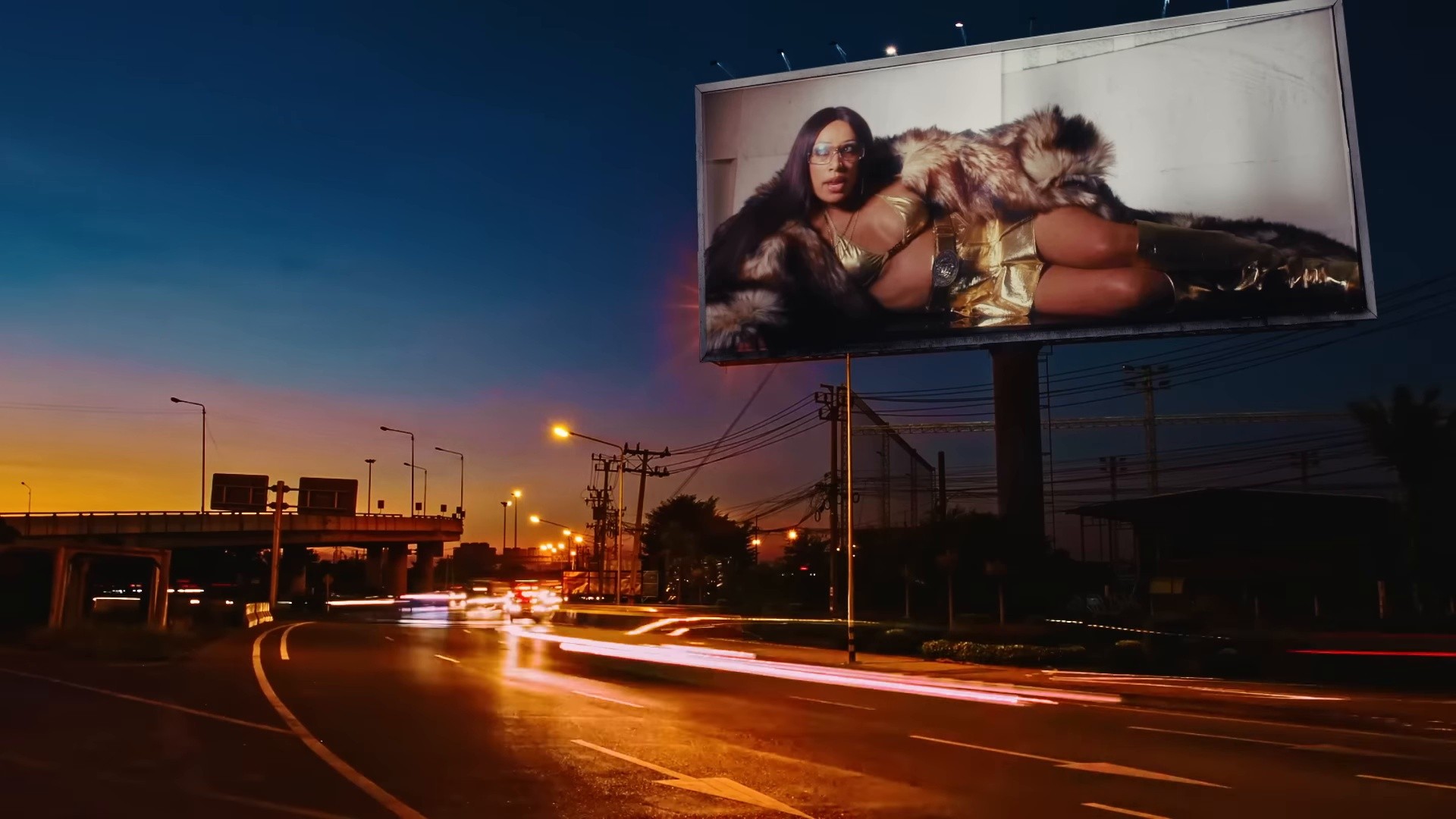 I HEART YOU (2025) —  shot,  lighting