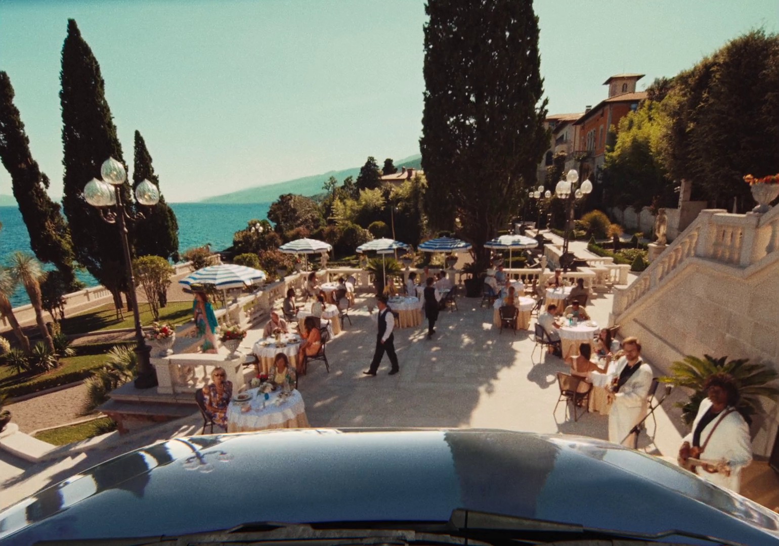 Renault Reveal (2024) —  shot,  lighting