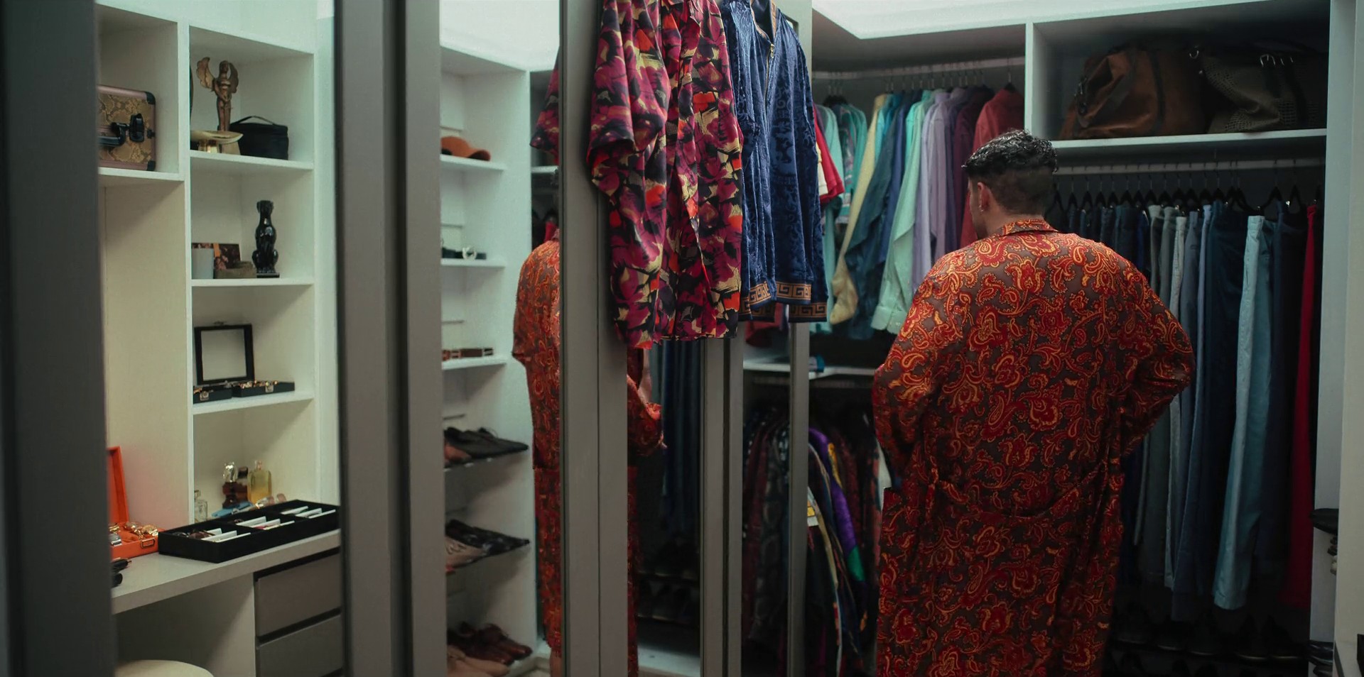 Los Juniors (2021) —  shot,  lighting