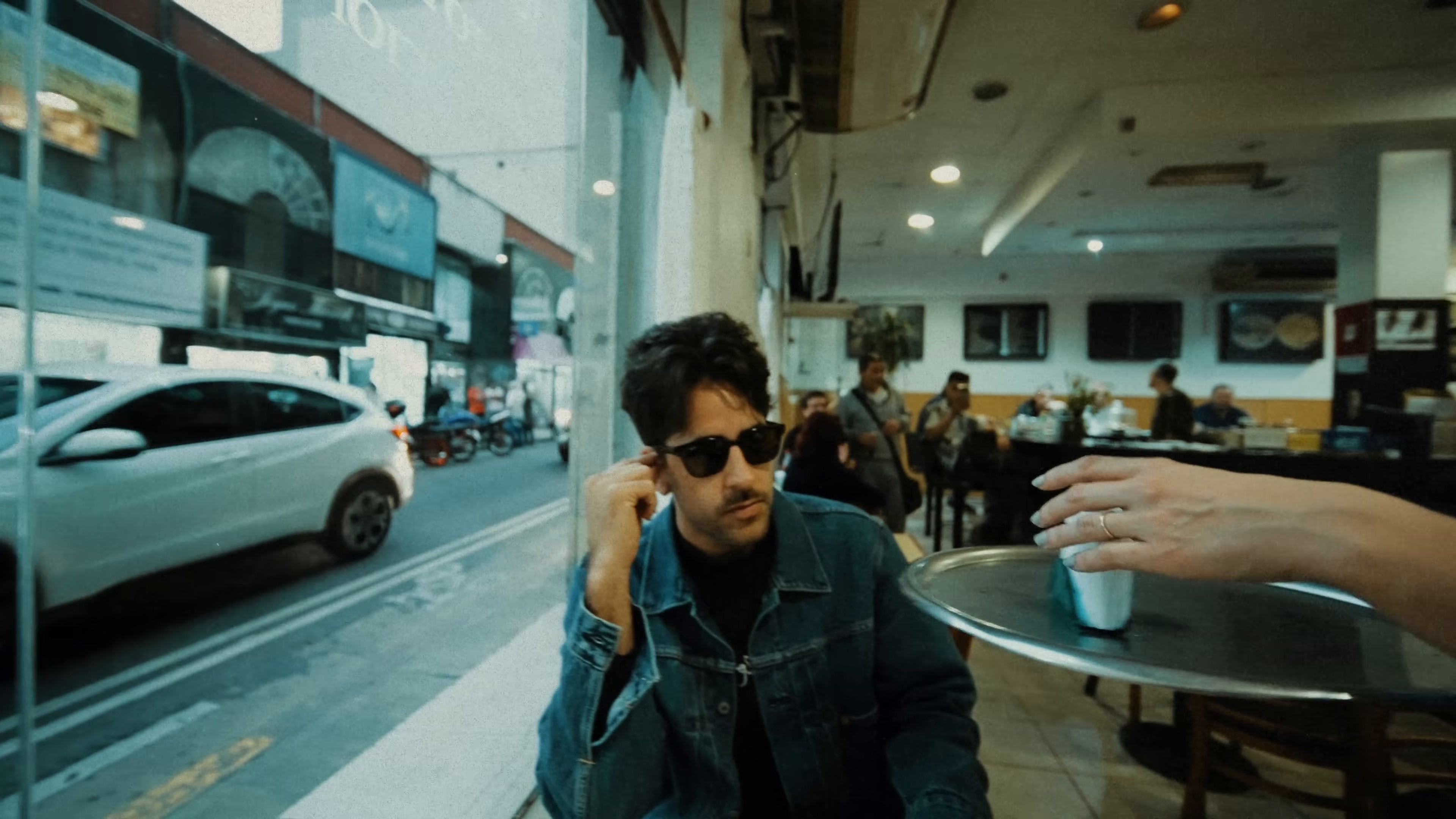 Costumbres Argentinas (2024) —  shot,  lighting