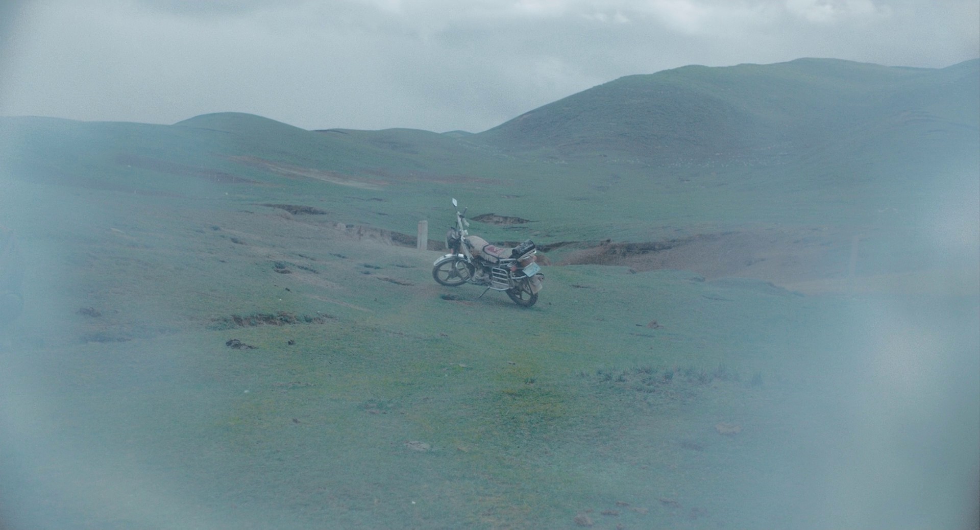 Balloon (2019) —  shot,  lighting