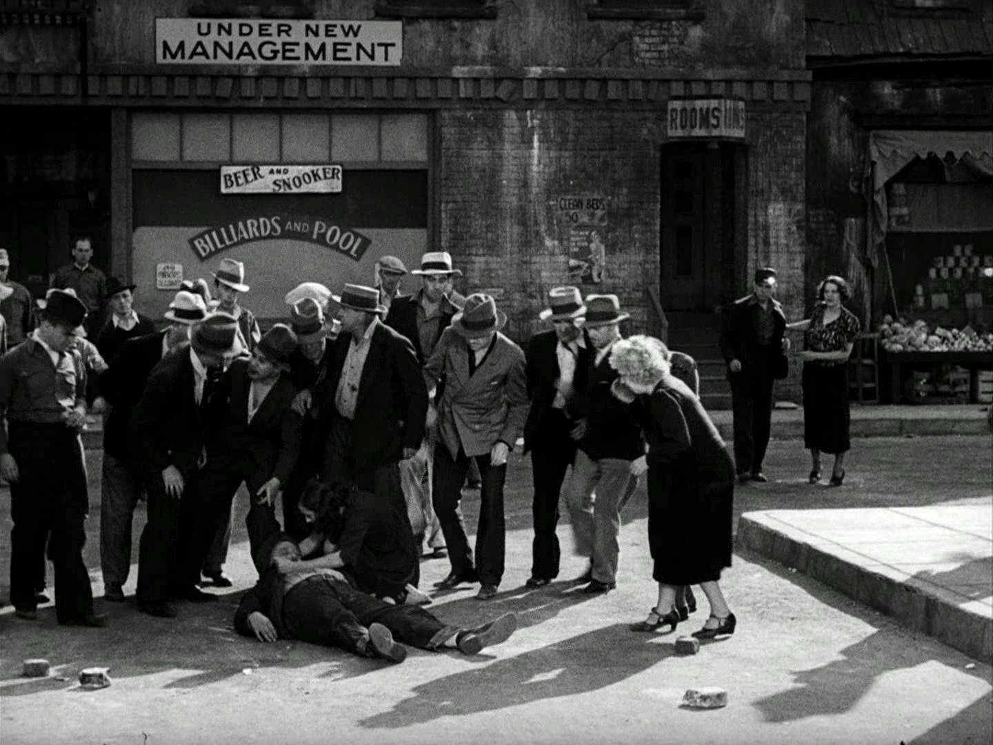 Modern Times (1936) —  shot,  lighting