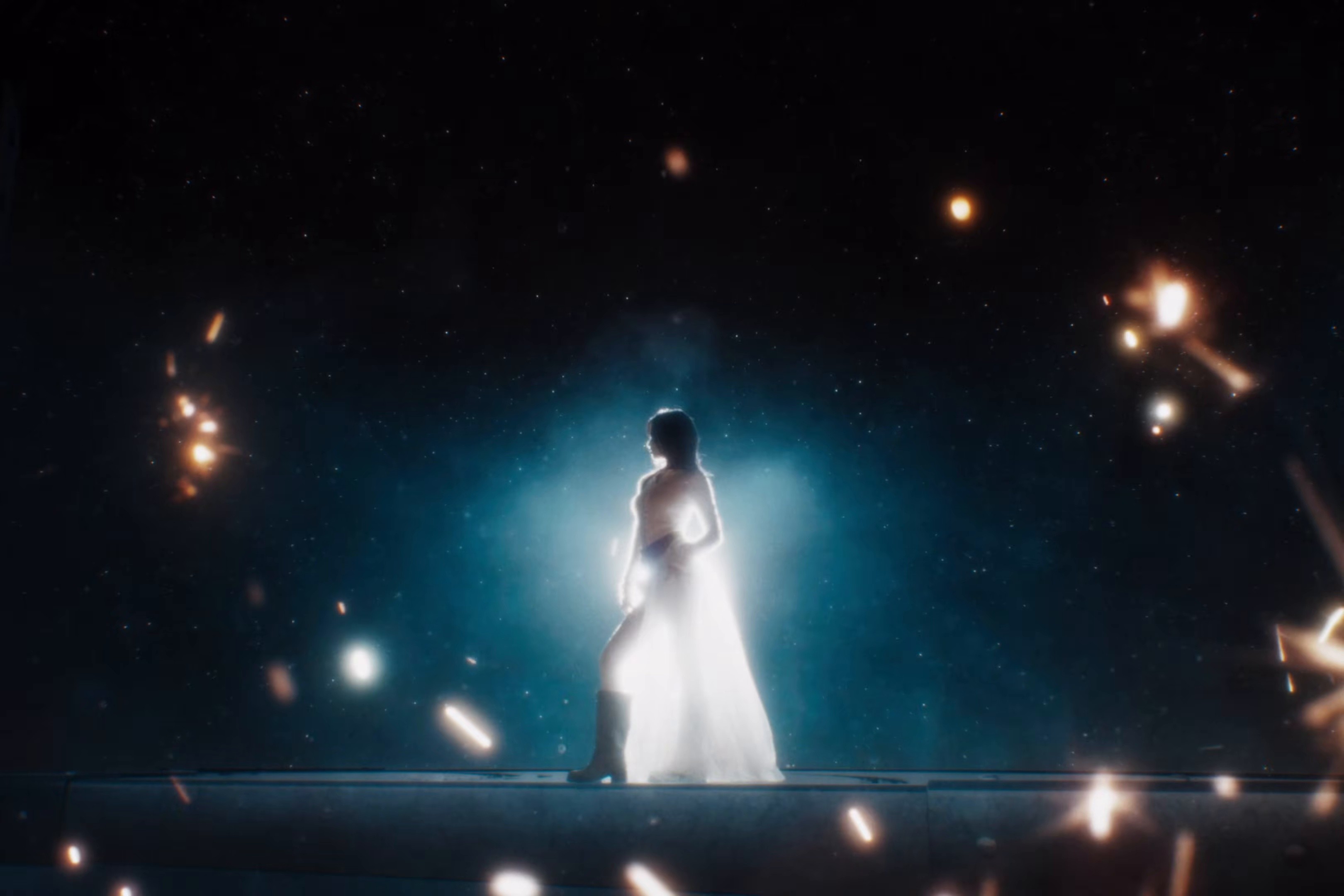 SUPA DUPA LUV (2025) —  shot,  lighting