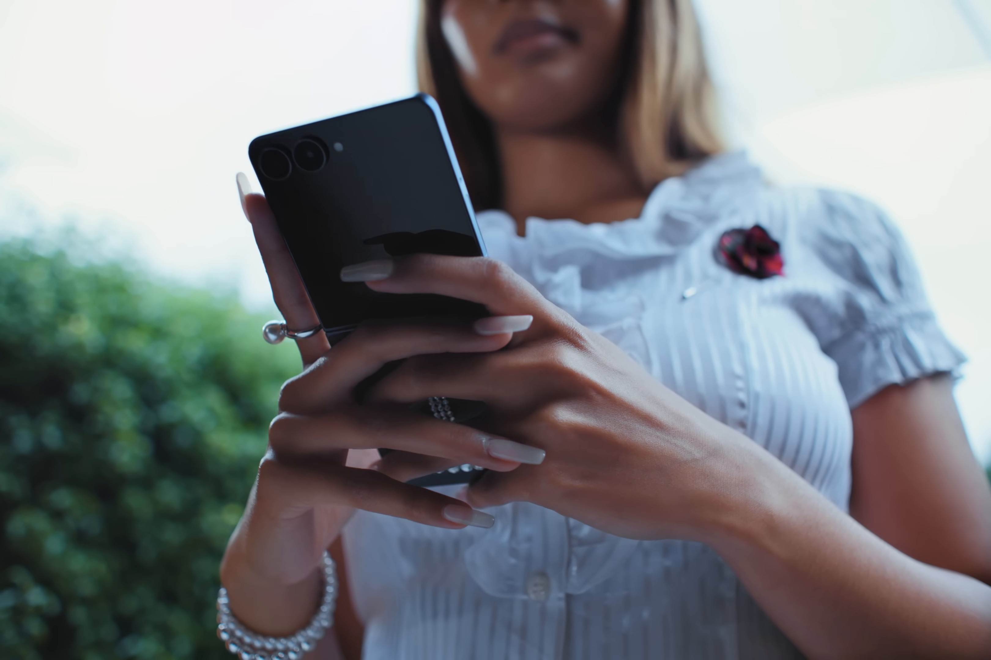 Romeo  (2025) —  shot,  lighting