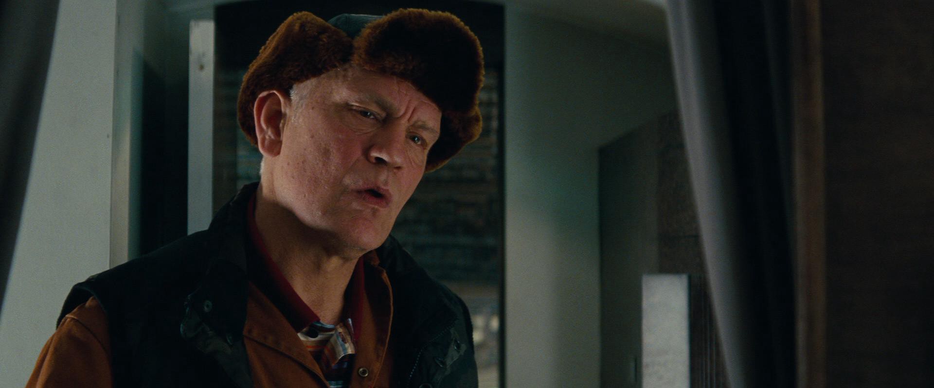 RED 2 (2013) —  shot,  lighting