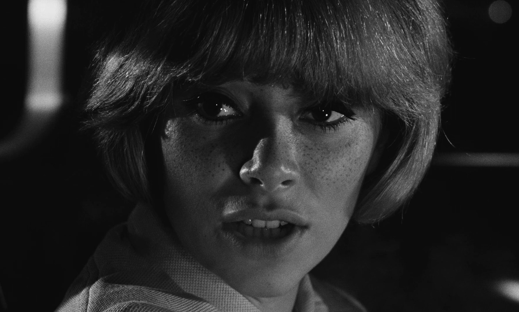 Galia (1966) —  shot,  lighting