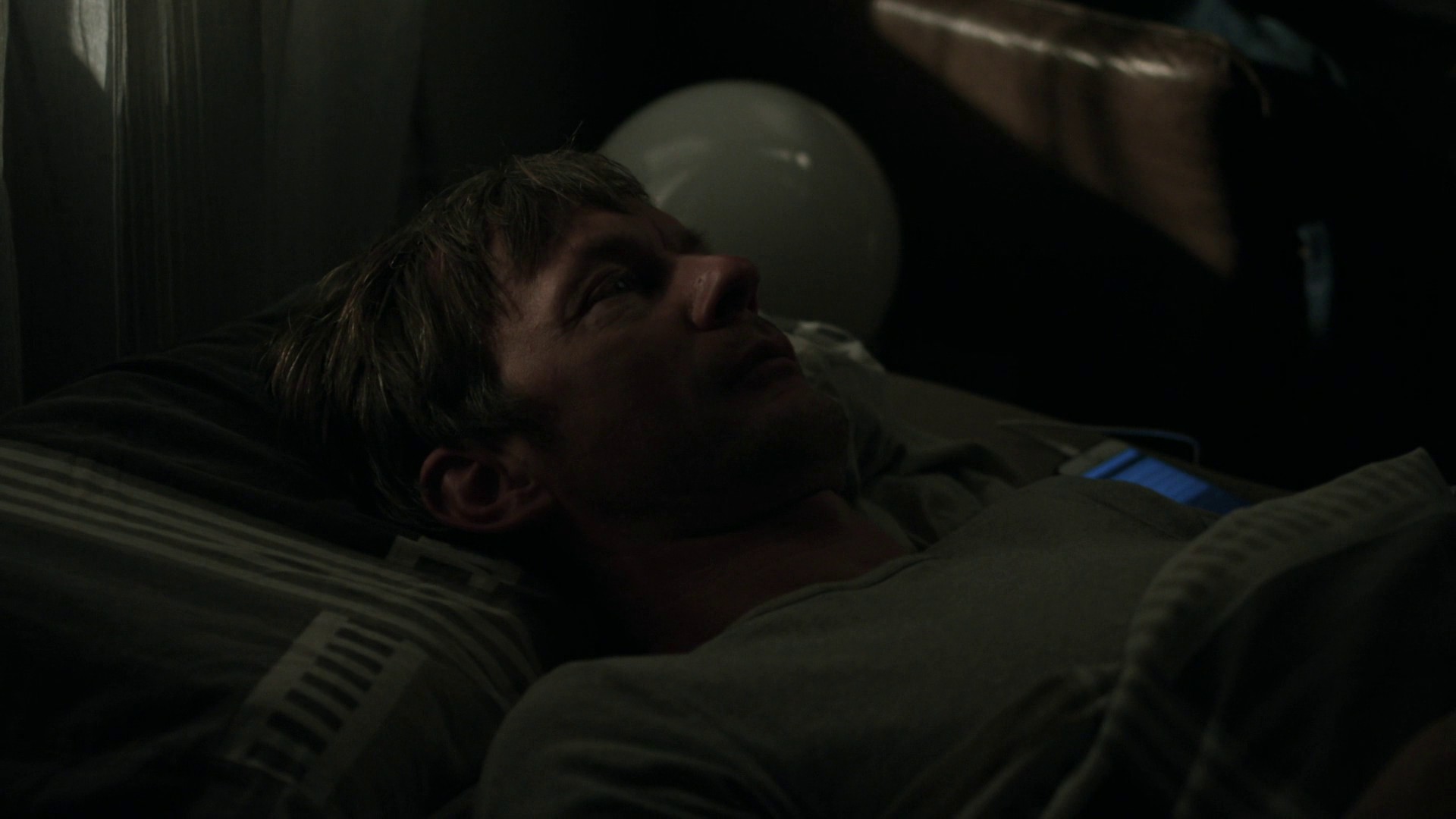 A Voluntary Year (2019) —  shot,  lighting