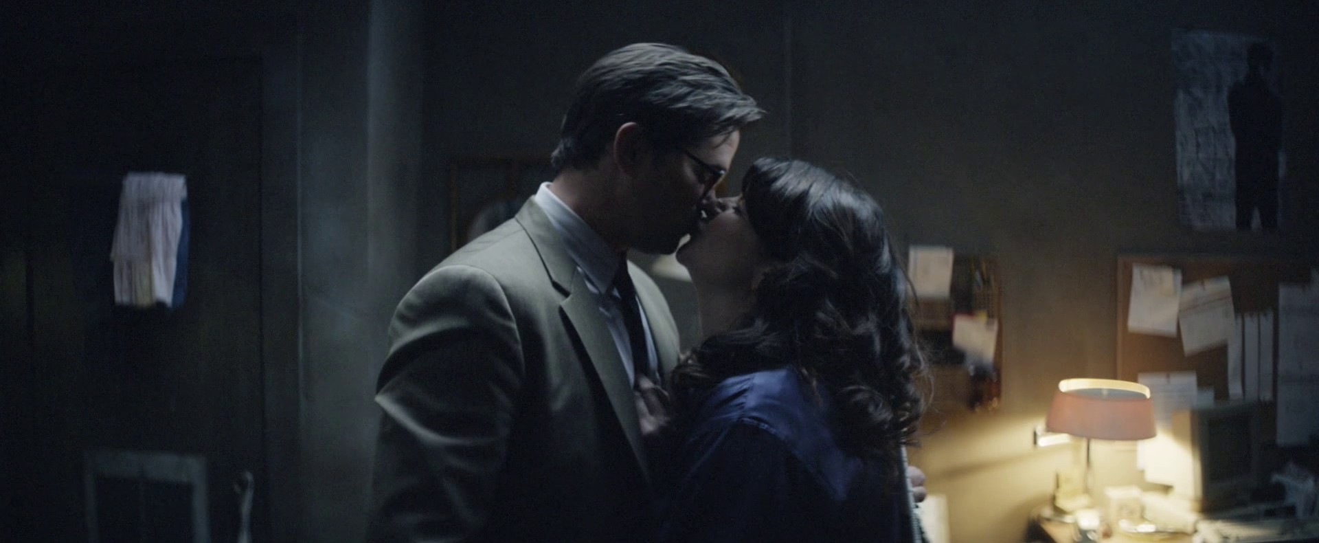 365 (2019) —  shot,  lighting