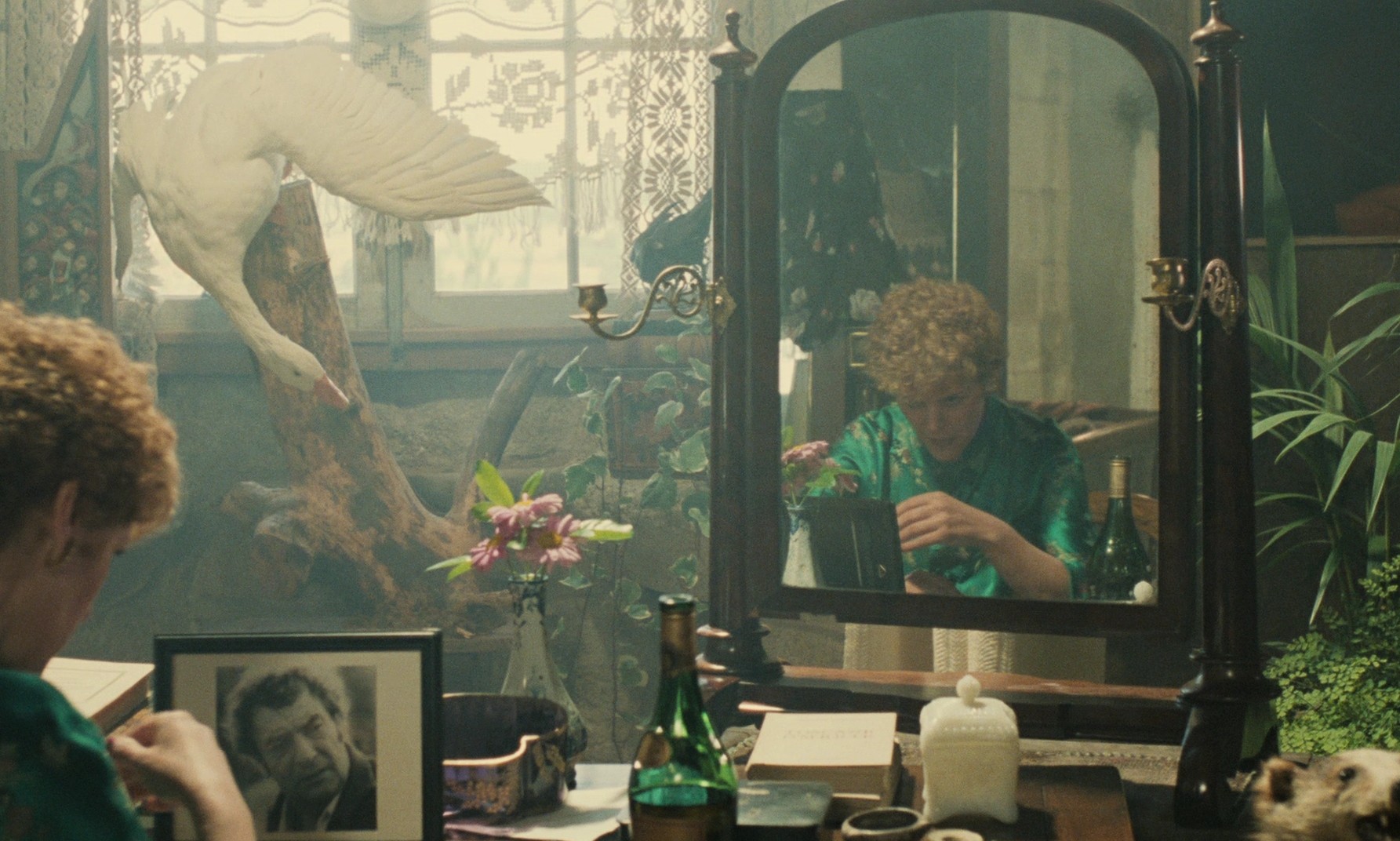 Pick Up Your Belongings (1983) —  shot,  lighting