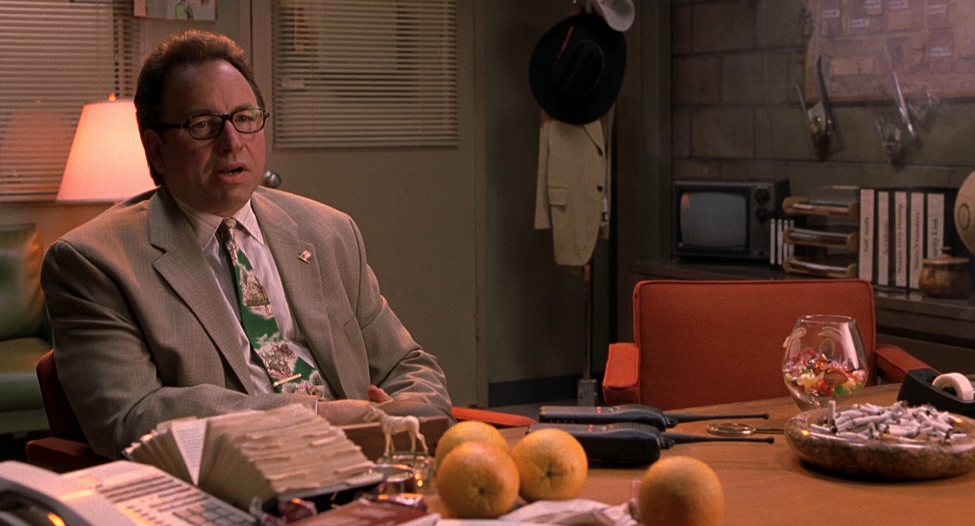 Bad Santa (2003) —  shot,  lighting