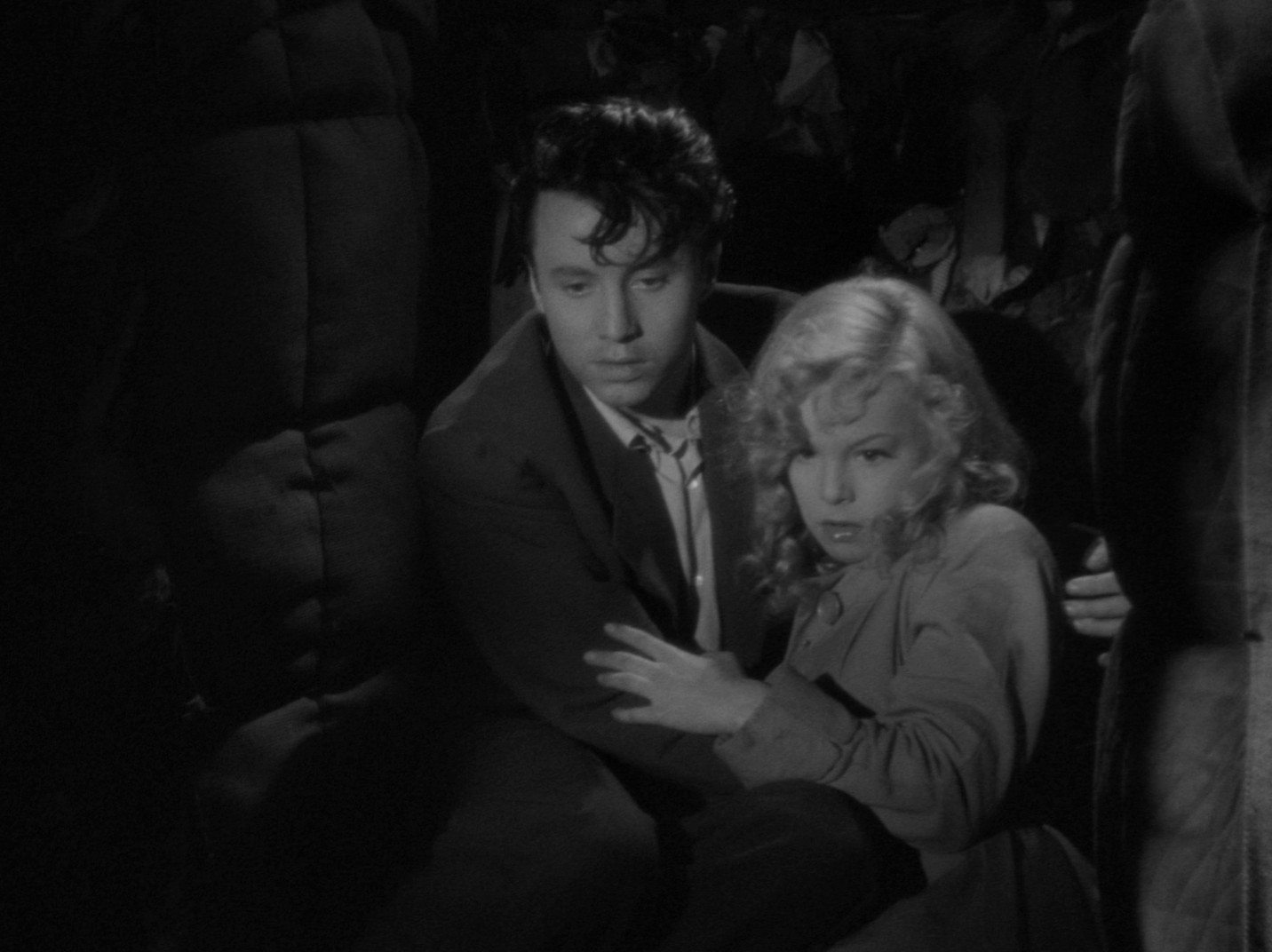 Manon (1949) —  shot,  lighting