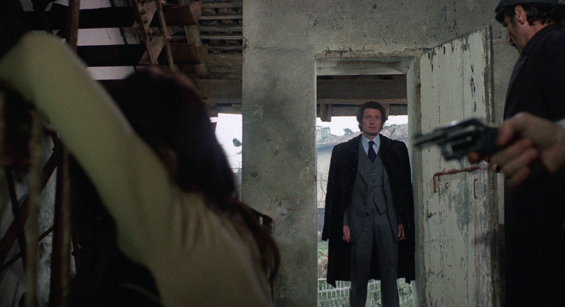 Revolver (1973) —  shot,  lighting