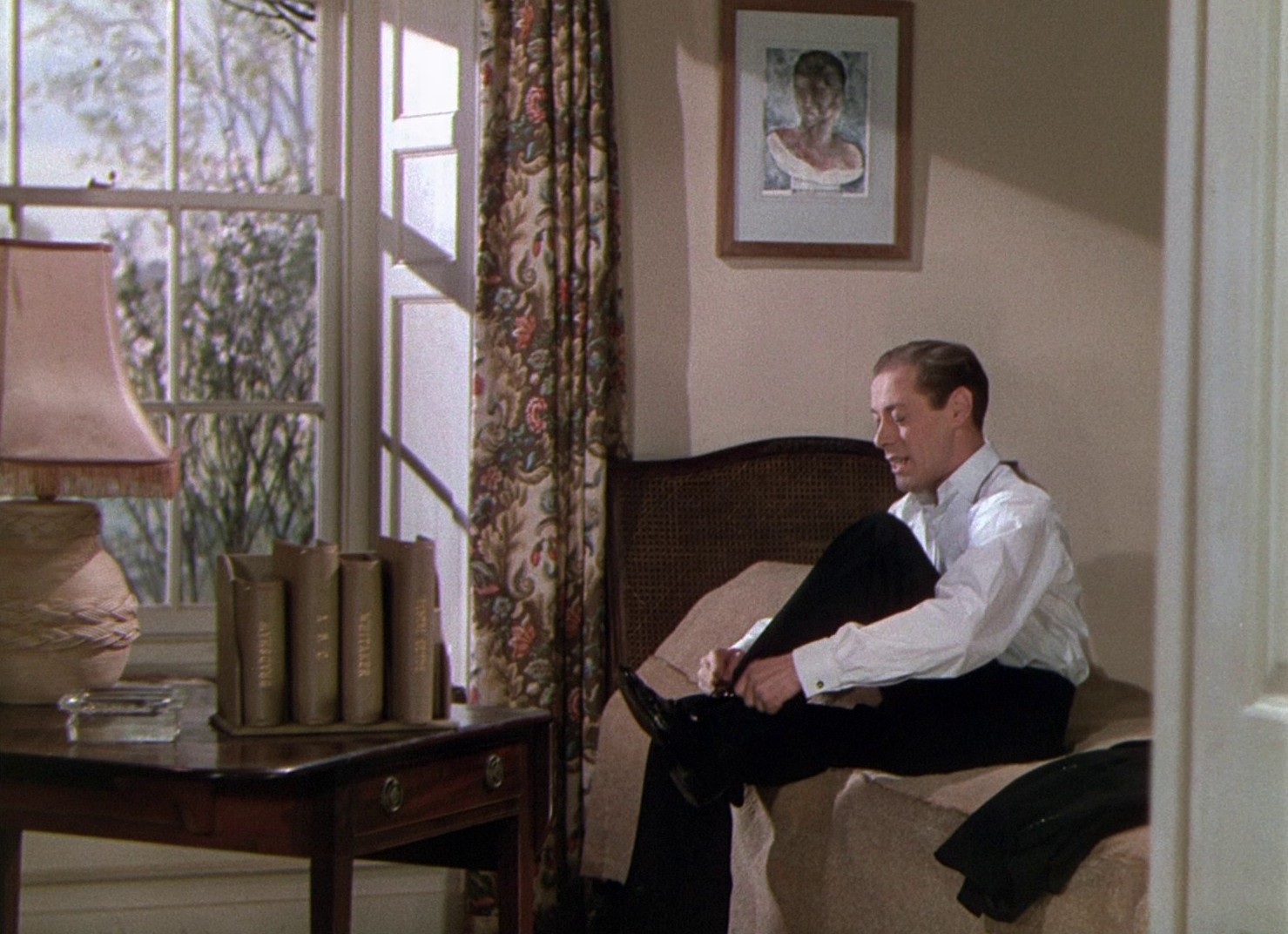 Blithe Spirit (1945) —  shot,  lighting