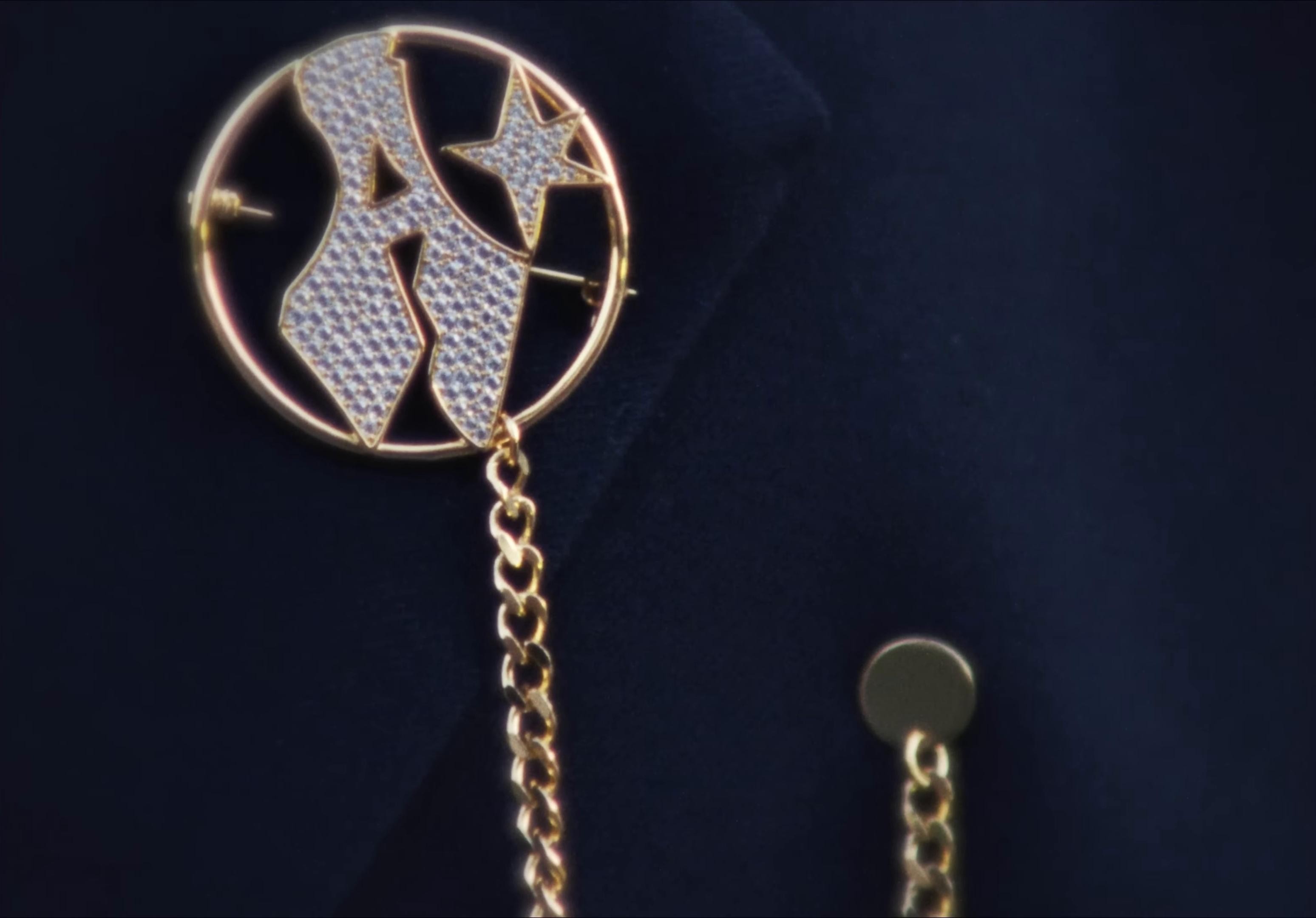 Off The Rails (2025) —  shot,  lighting