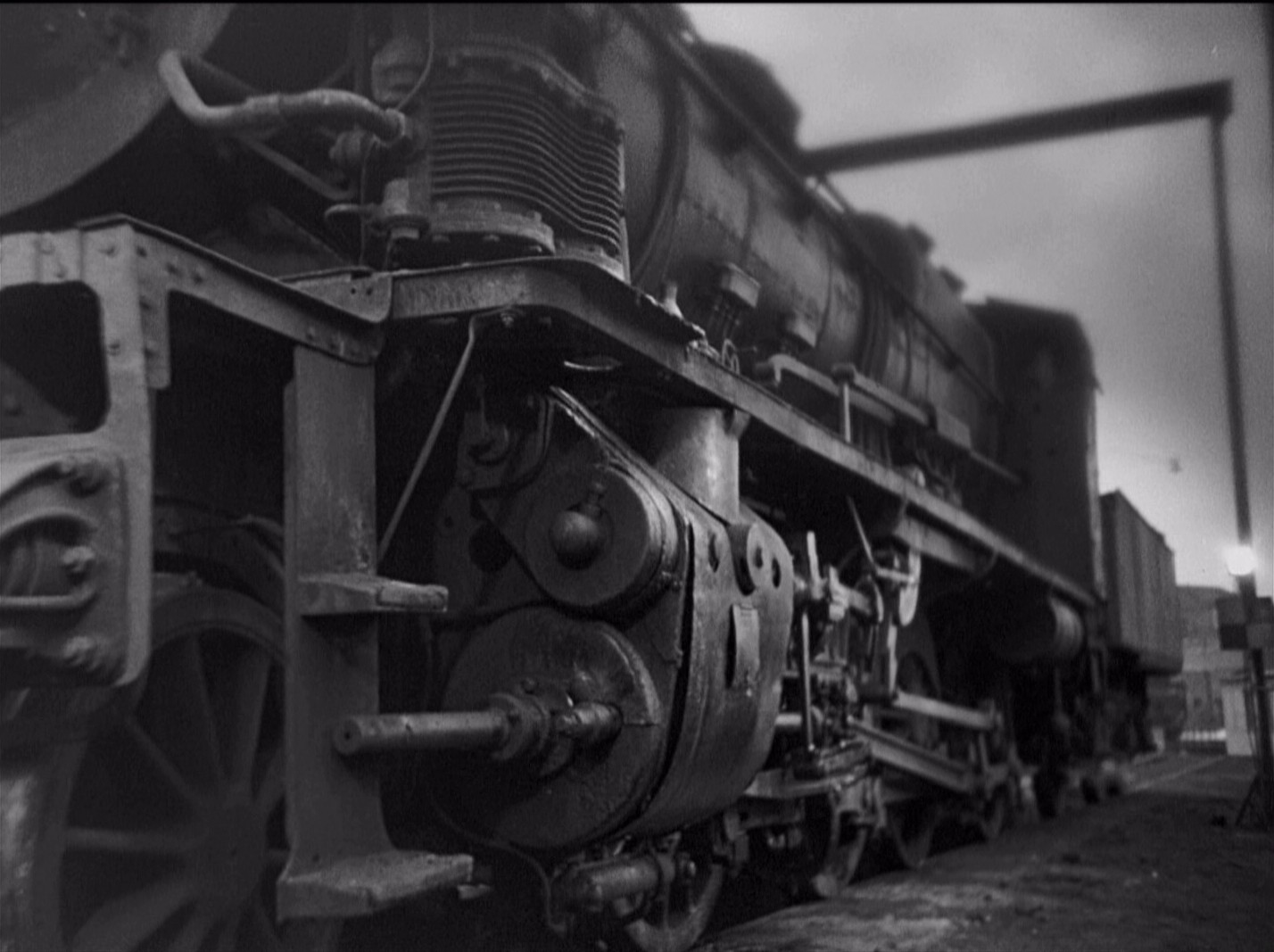 The Battle of the Rails (1946) —  shot,  lighting
