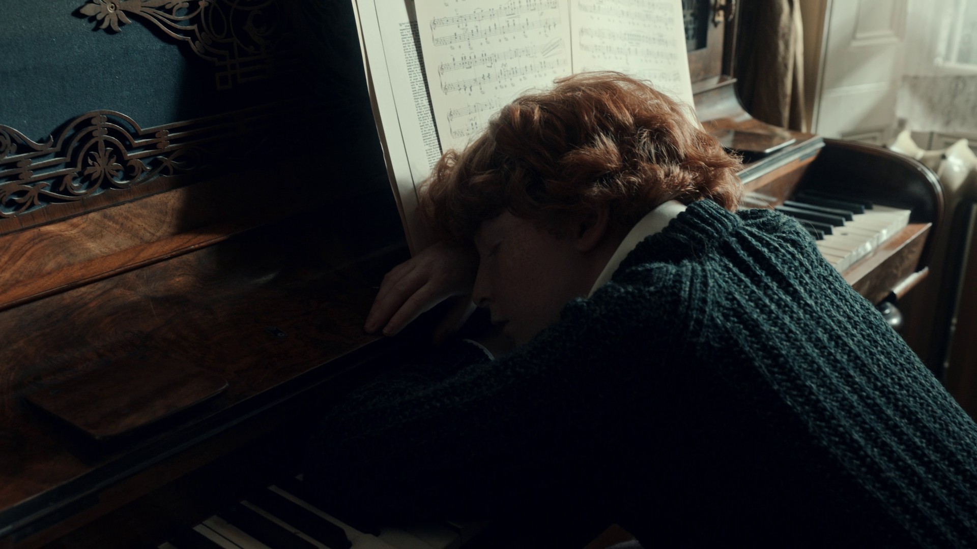 Dreams in the Witch House (2022) —  shot,  lighting