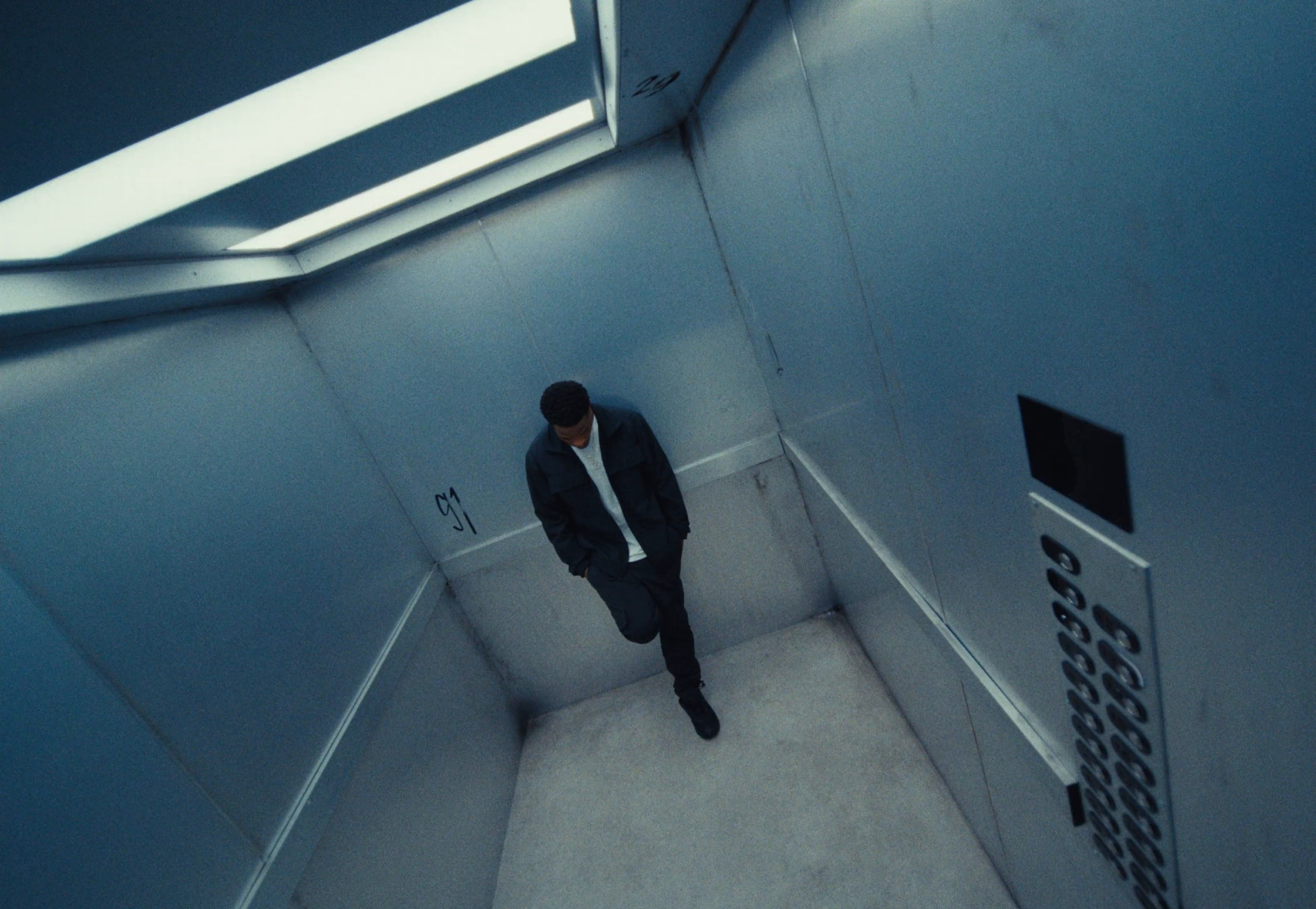 ADIDAS - MEGARIDE (2025) —  shot,  lighting