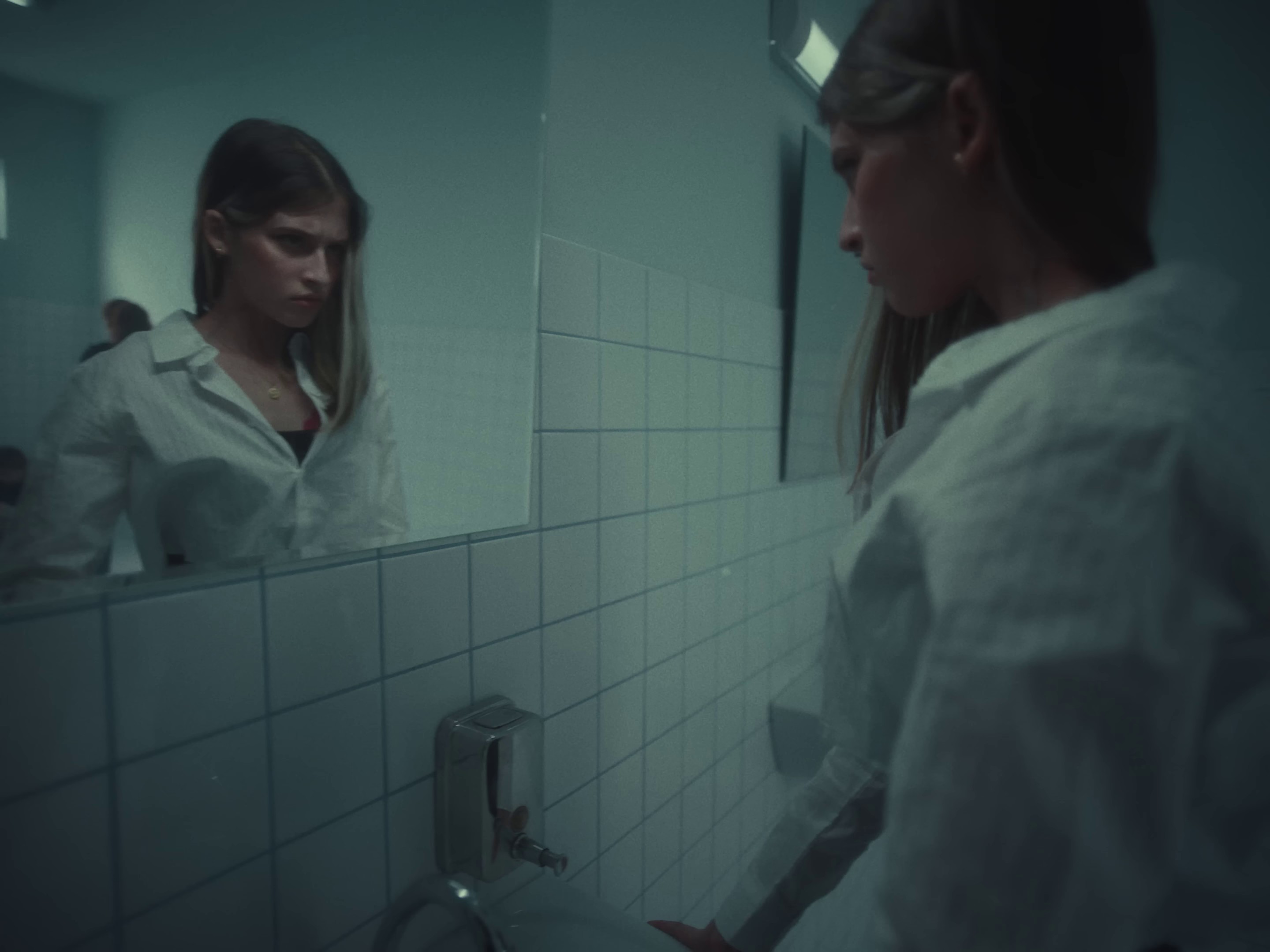 Патрон (2022) —  shot,  lighting