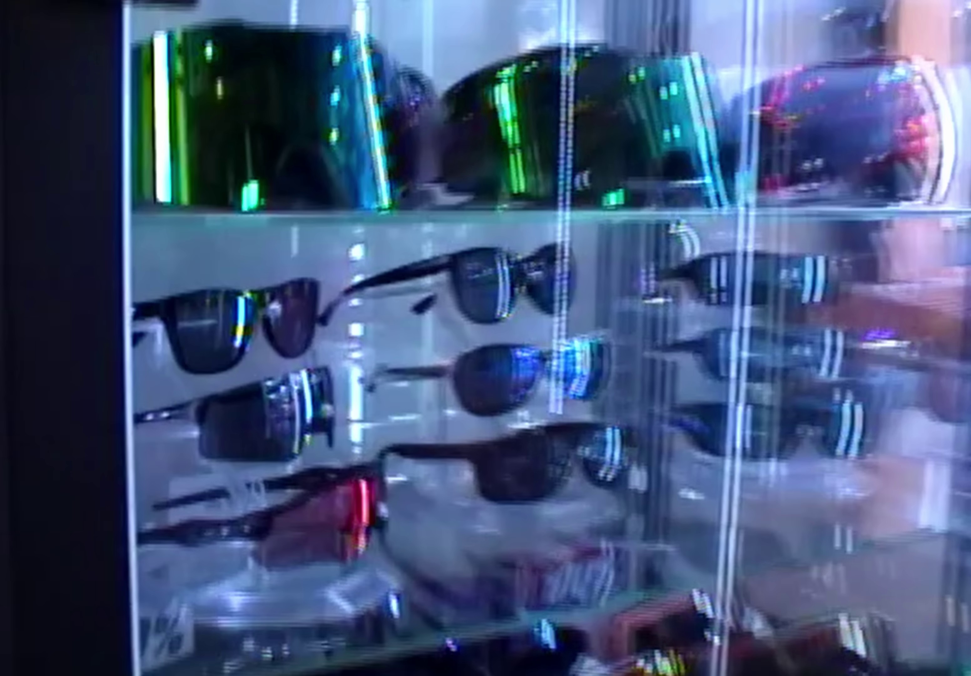 Last Christmas (2023) —  shot,  lighting