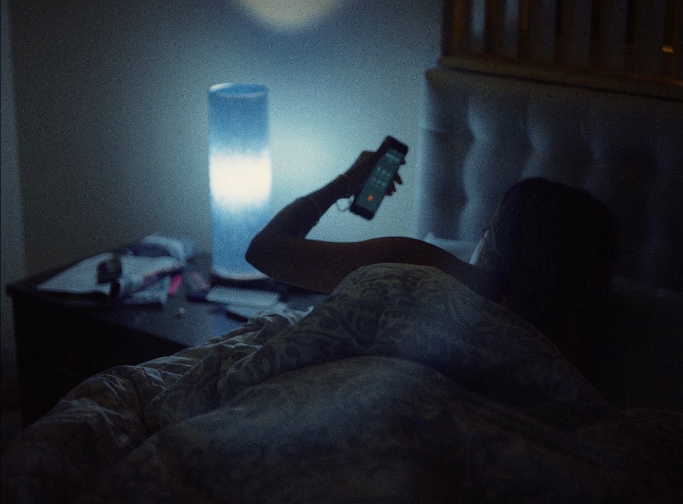 Waves (2019) —  shot,  lighting