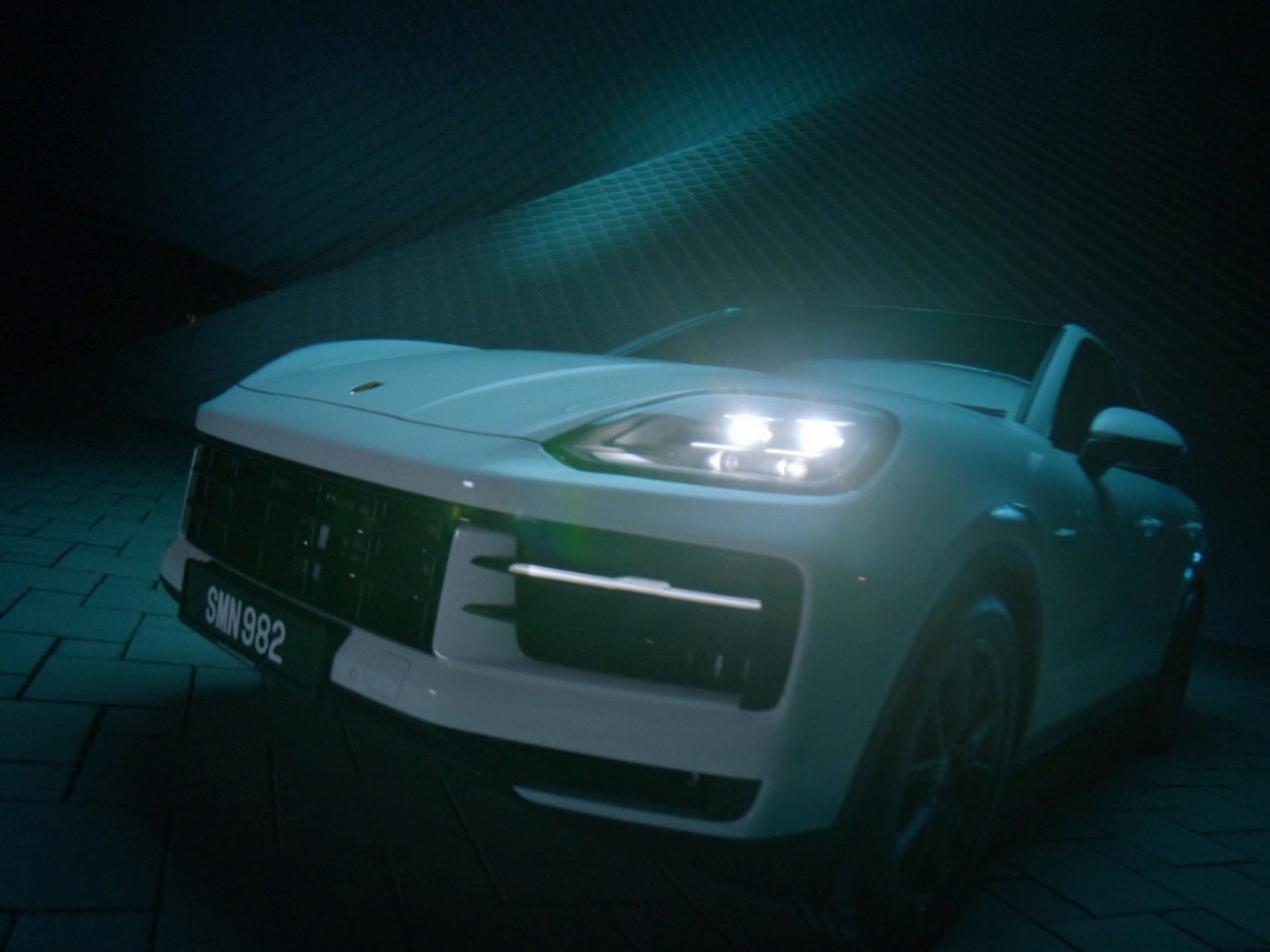 Porsche Cayenne Coupe (2025) —  shot,  lighting