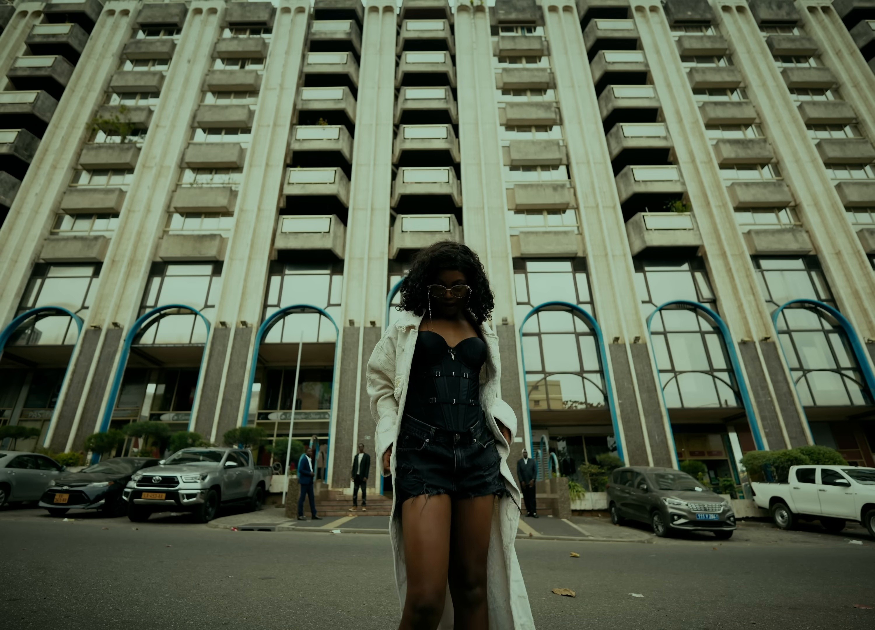 King ( Maillot ) (2025) —  shot,  lighting