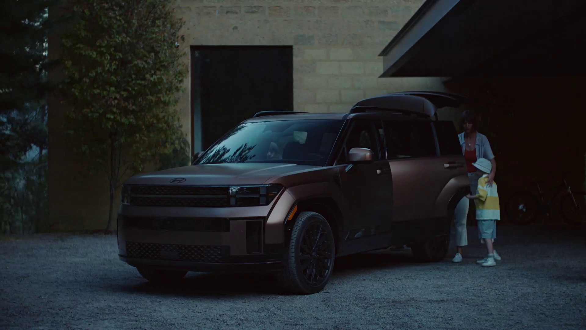 Hyundai "Stay Wah" DC (2024) —  shot,  lighting