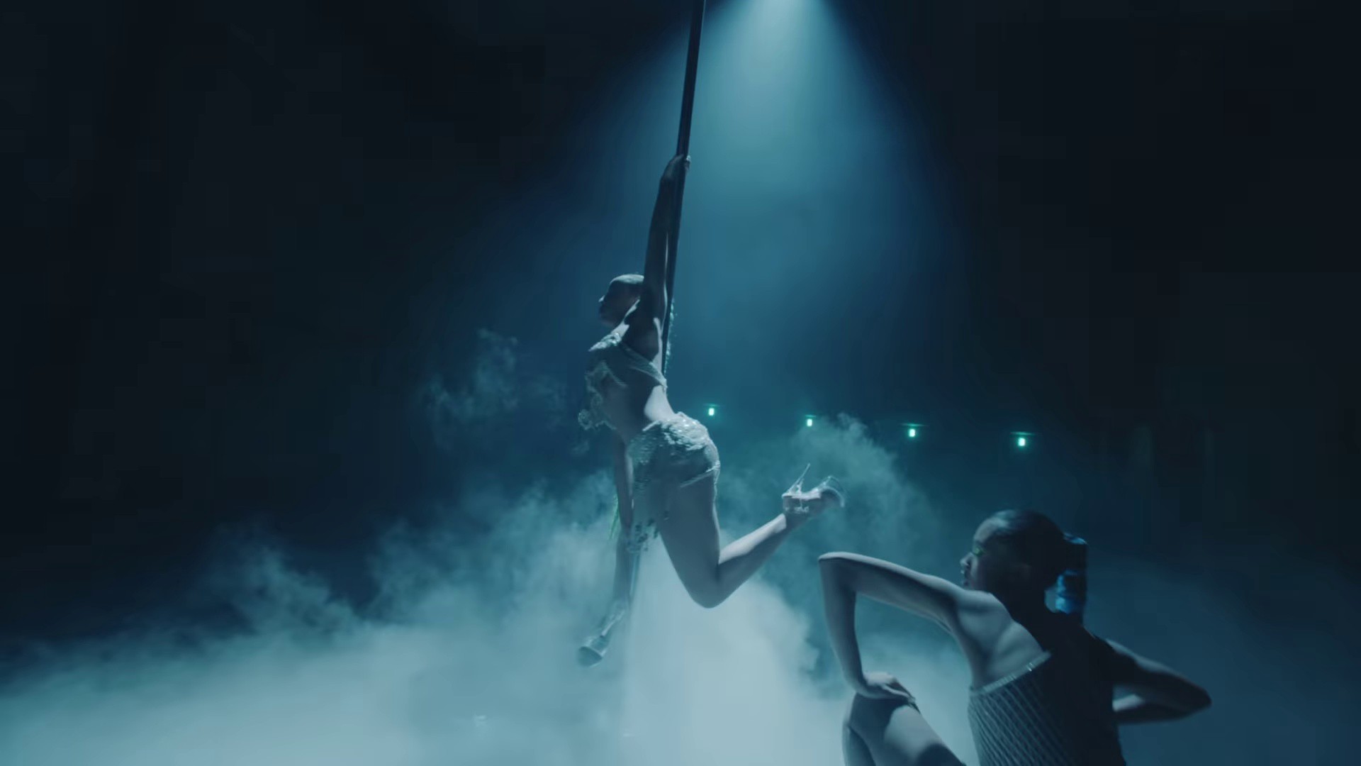 Toxic (2021) —  shot,  lighting