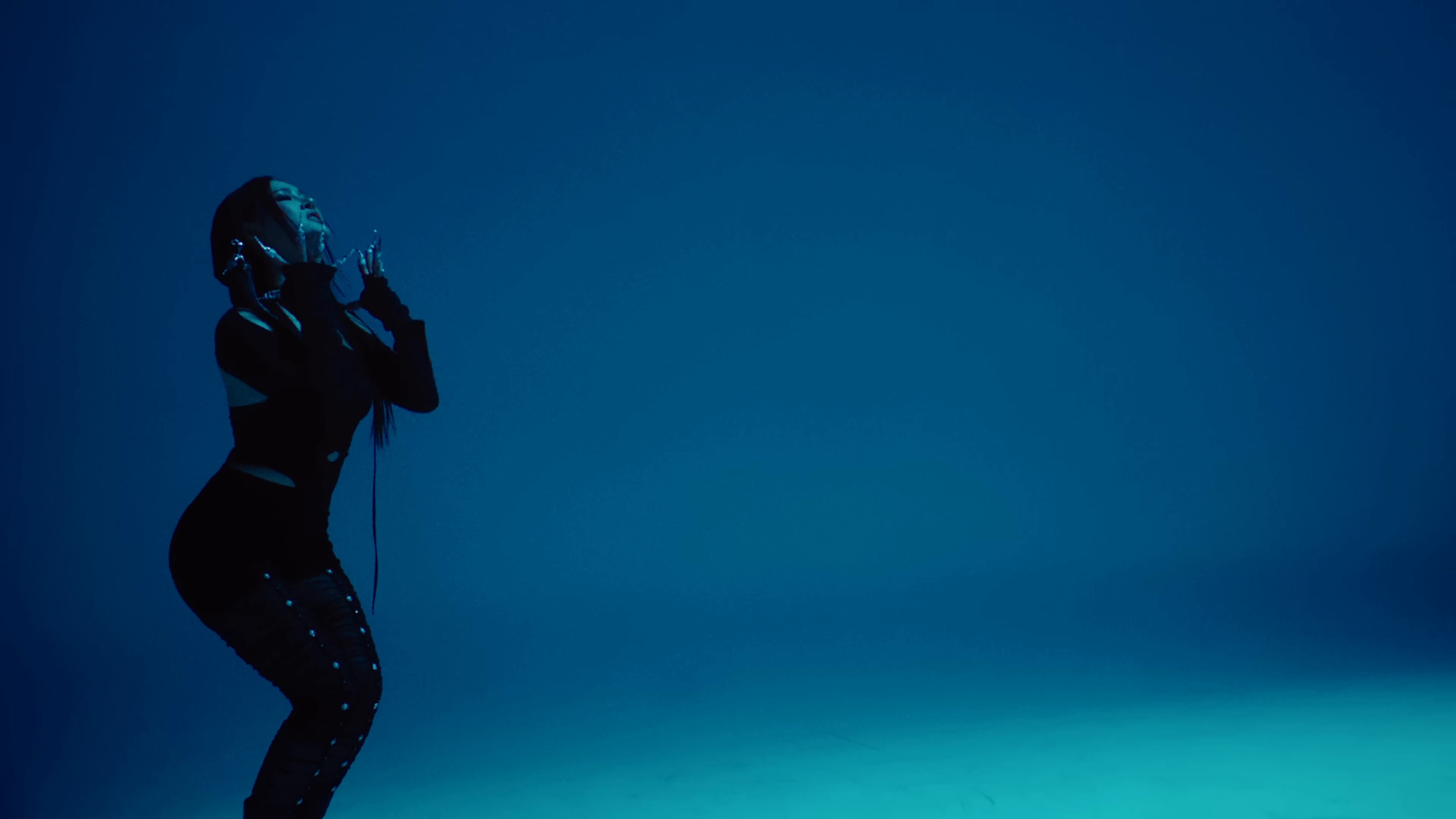 DOMINO (2024) —  shot,  lighting