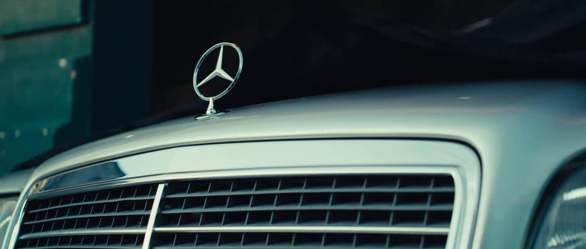 Sunday Shoes (2024) —  shot,  lighting