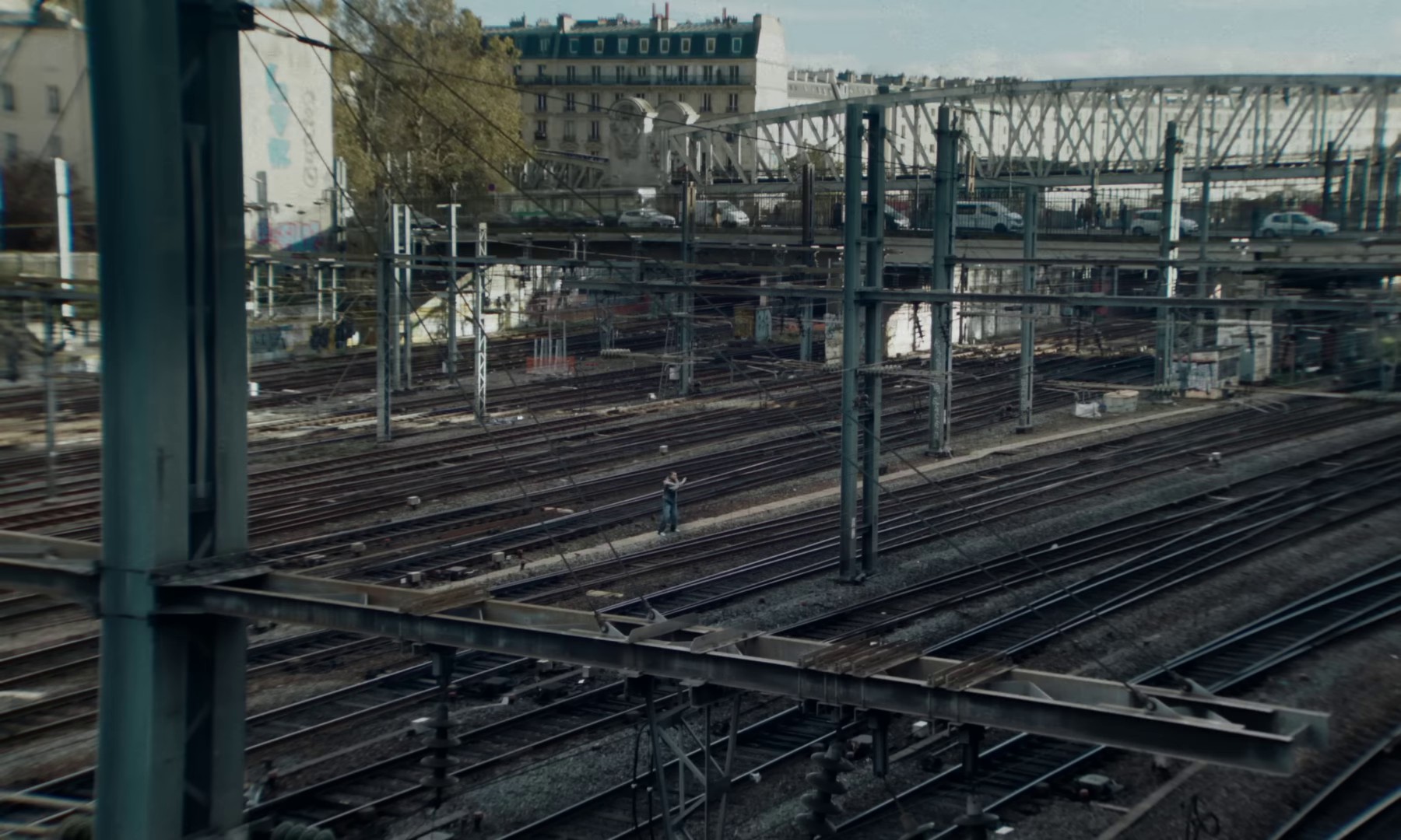 Gare du Nord (2023) —  shot,  lighting