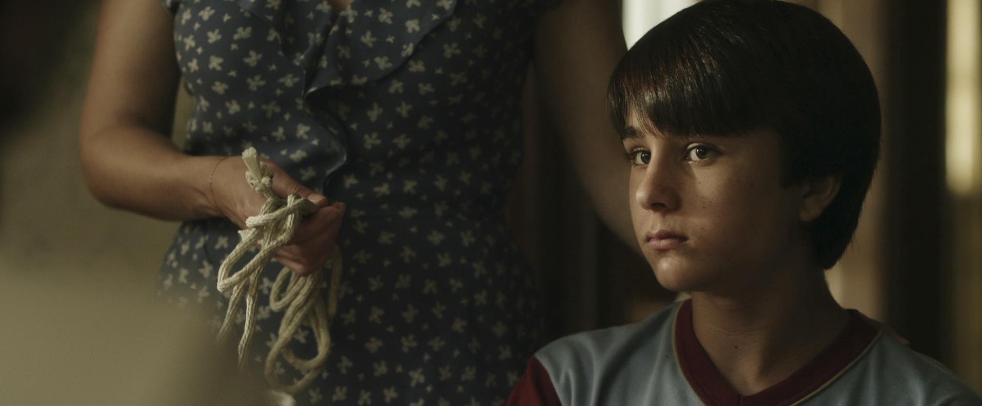 Labor Day (2013) —  shot,  lighting