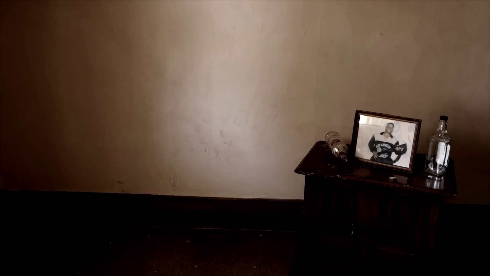 Swimming Pools (Drank) (2012) —  shot,  lighting