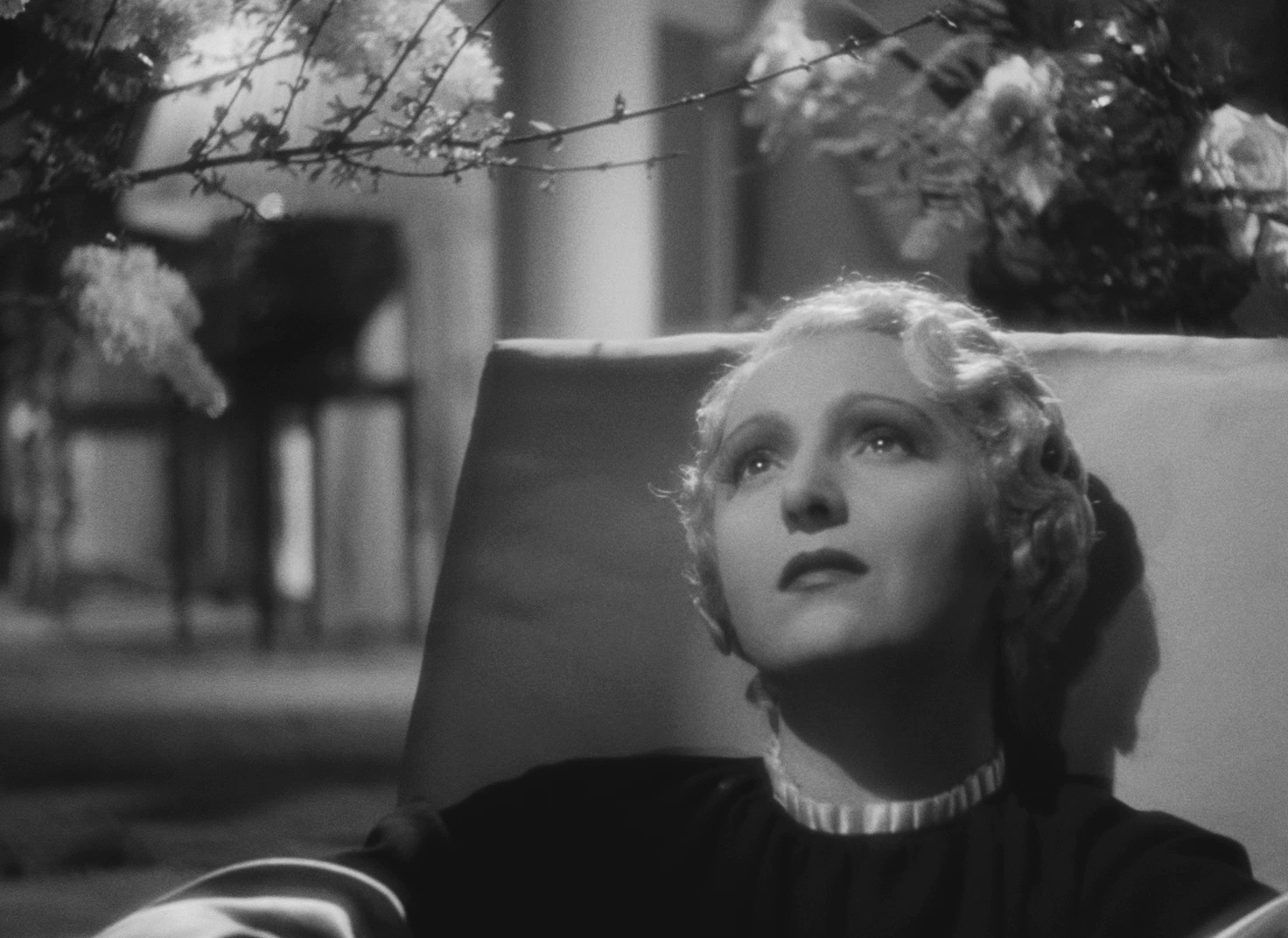 Christine (1937) —  shot,  lighting