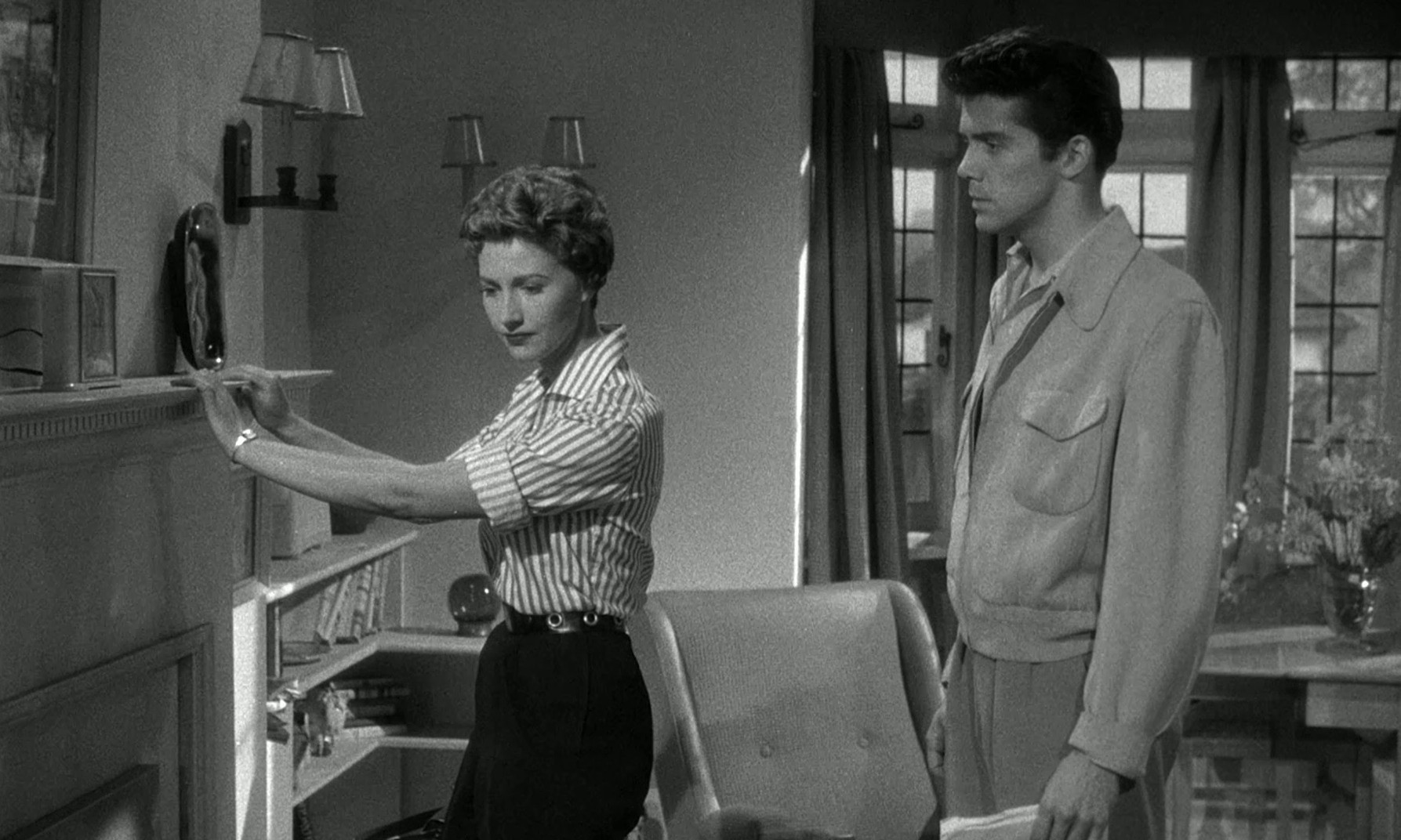 Spin a Dark Web (1956) —  shot,  lighting