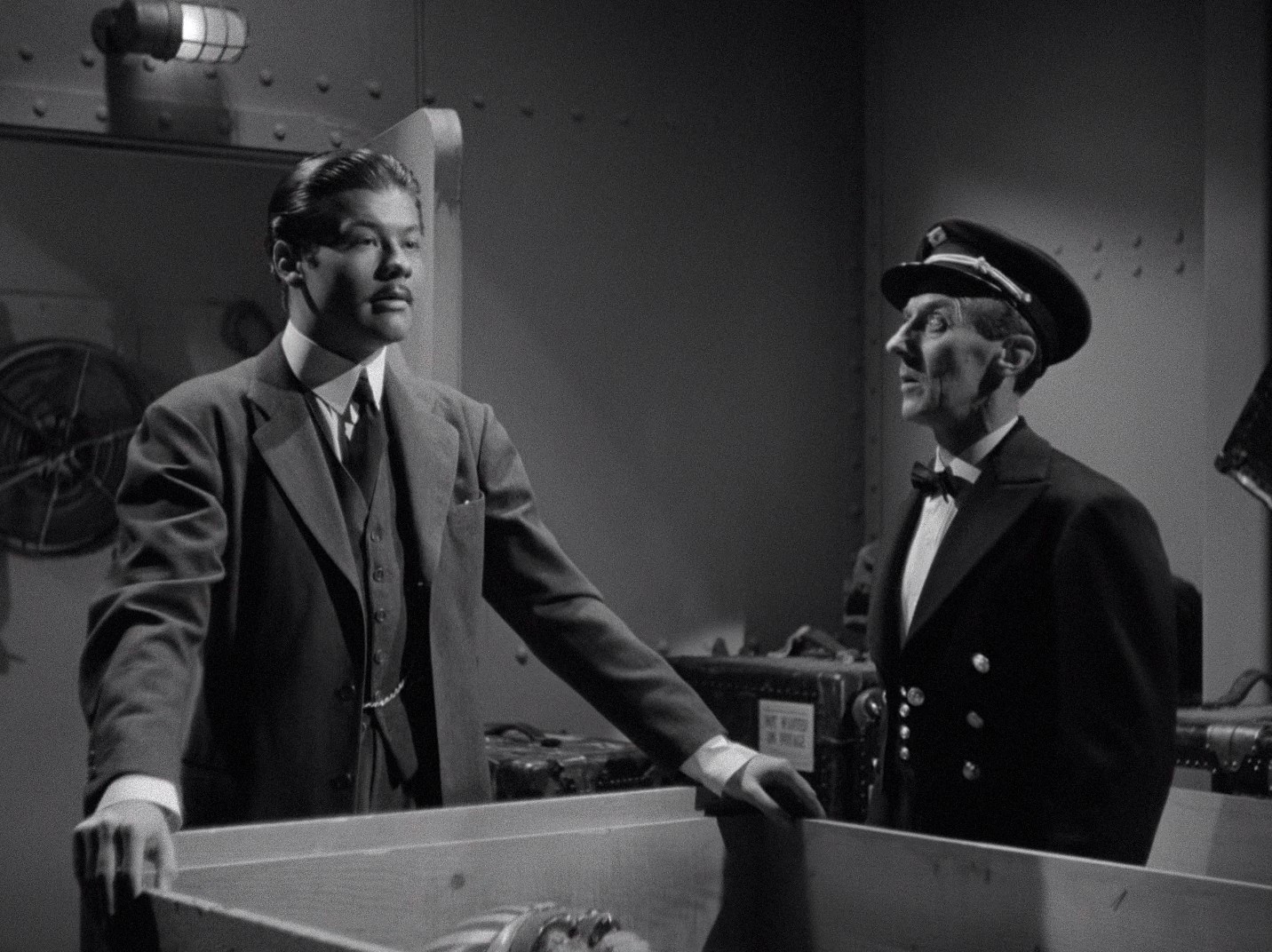 The Mummy's Tomb (1942) —  shot,  lighting