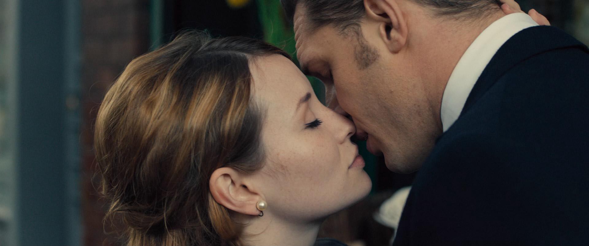 Legend (2015) —  shot,  lighting