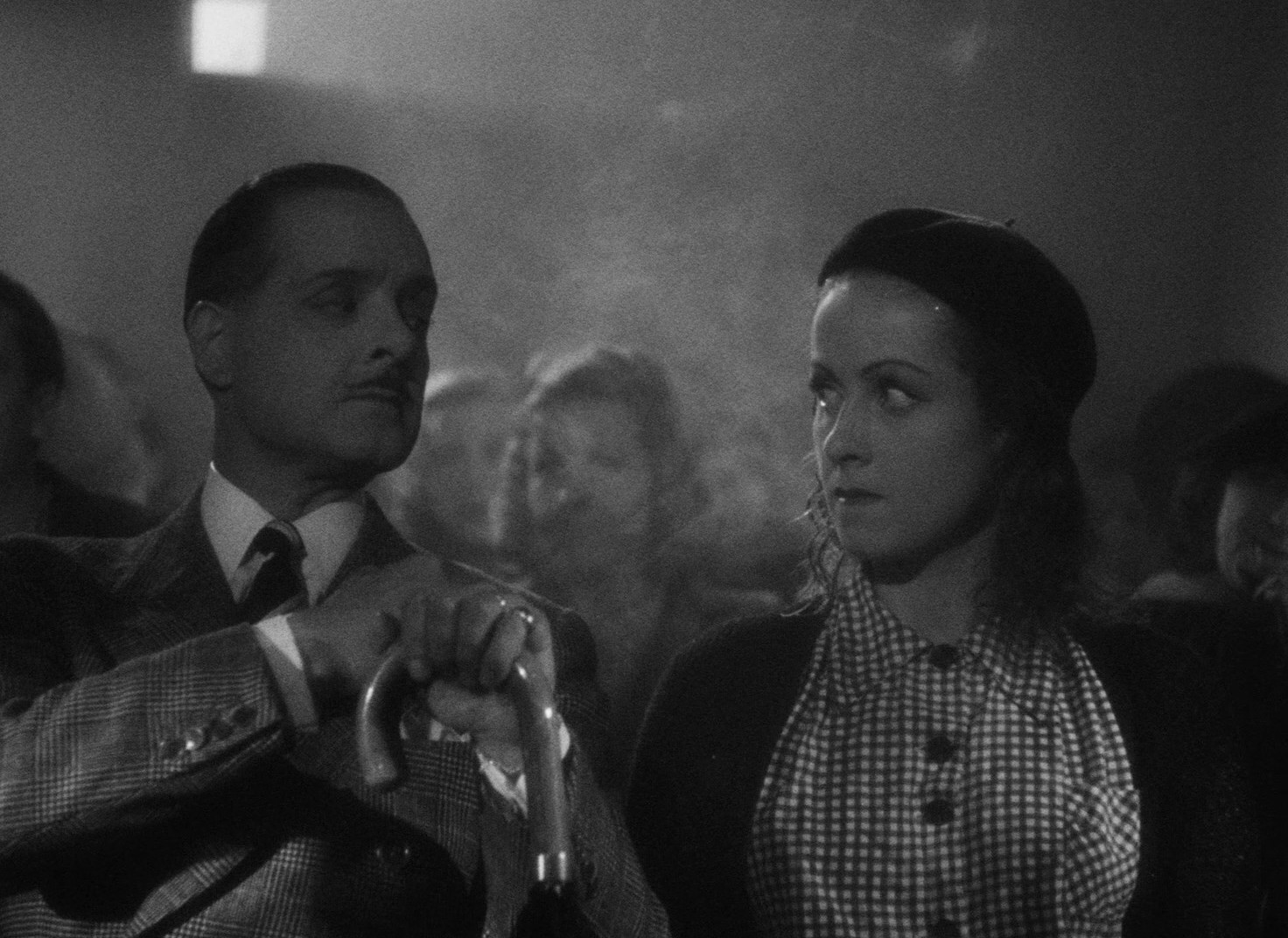 Battement de coeur (1940) —  shot,  lighting