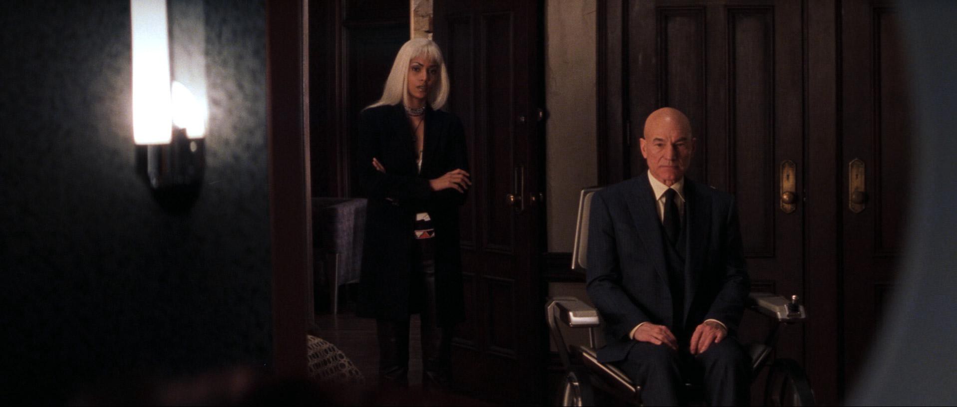 X-Men (2000) —  shot,  lighting