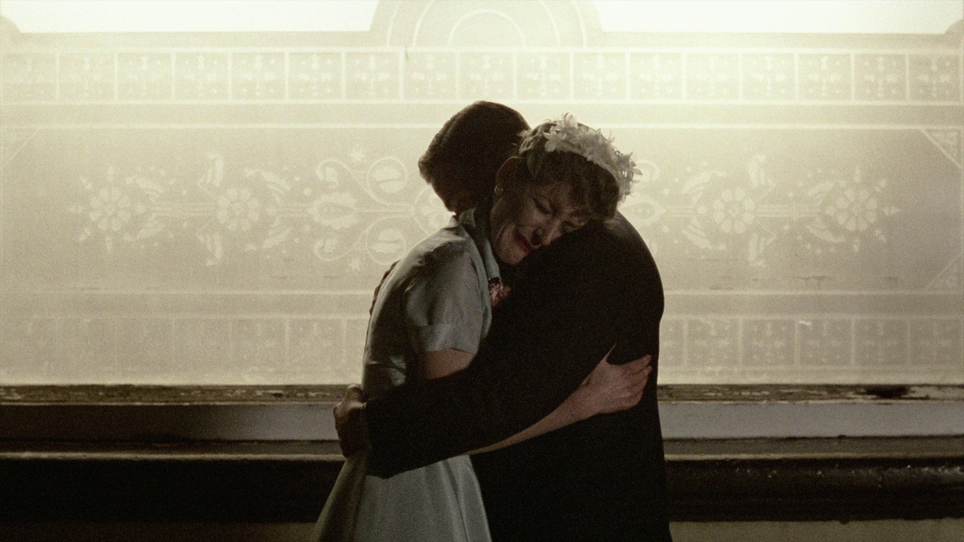 Distant Voices, Still Lives (1988) —  shot,  lighting