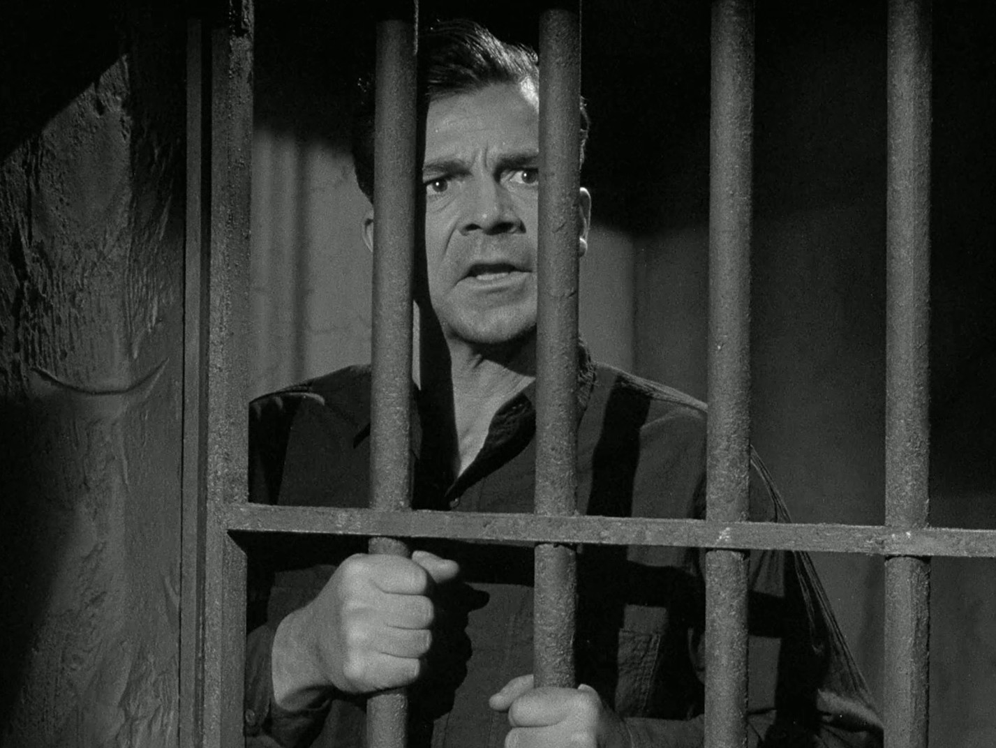 Assignment: Paris (1952) —  shot,  lighting