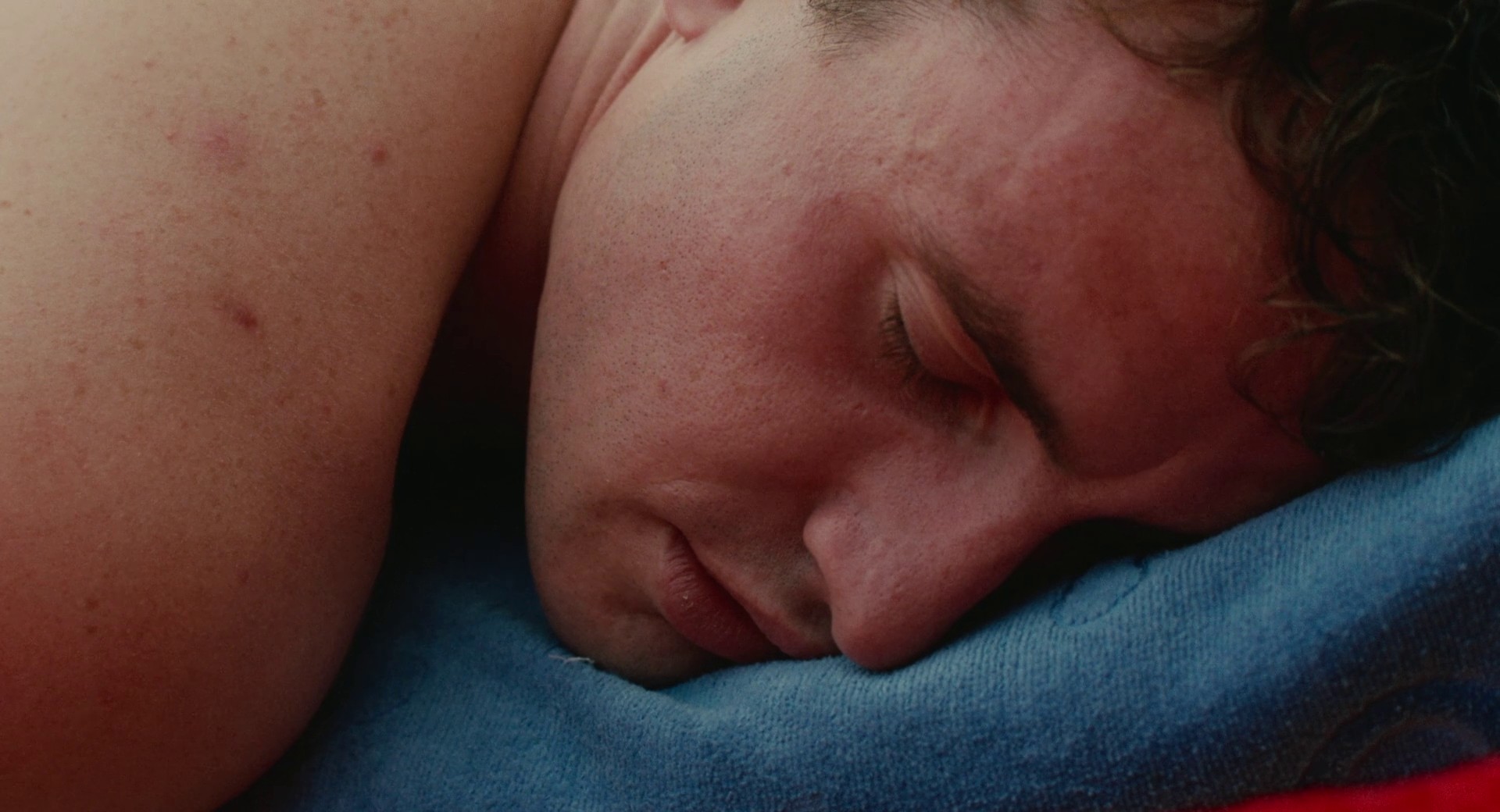  Aftersun (2022) —  shot,  lighting