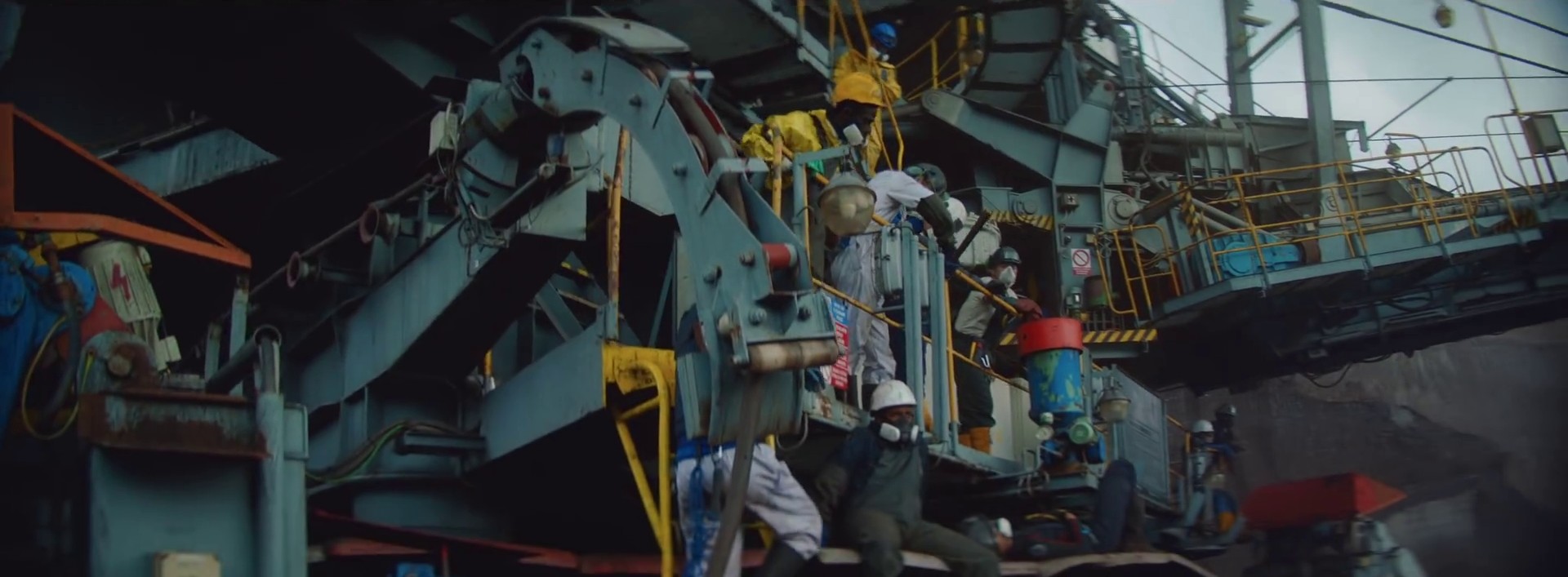 Goliath (2020) —  shot,  lighting