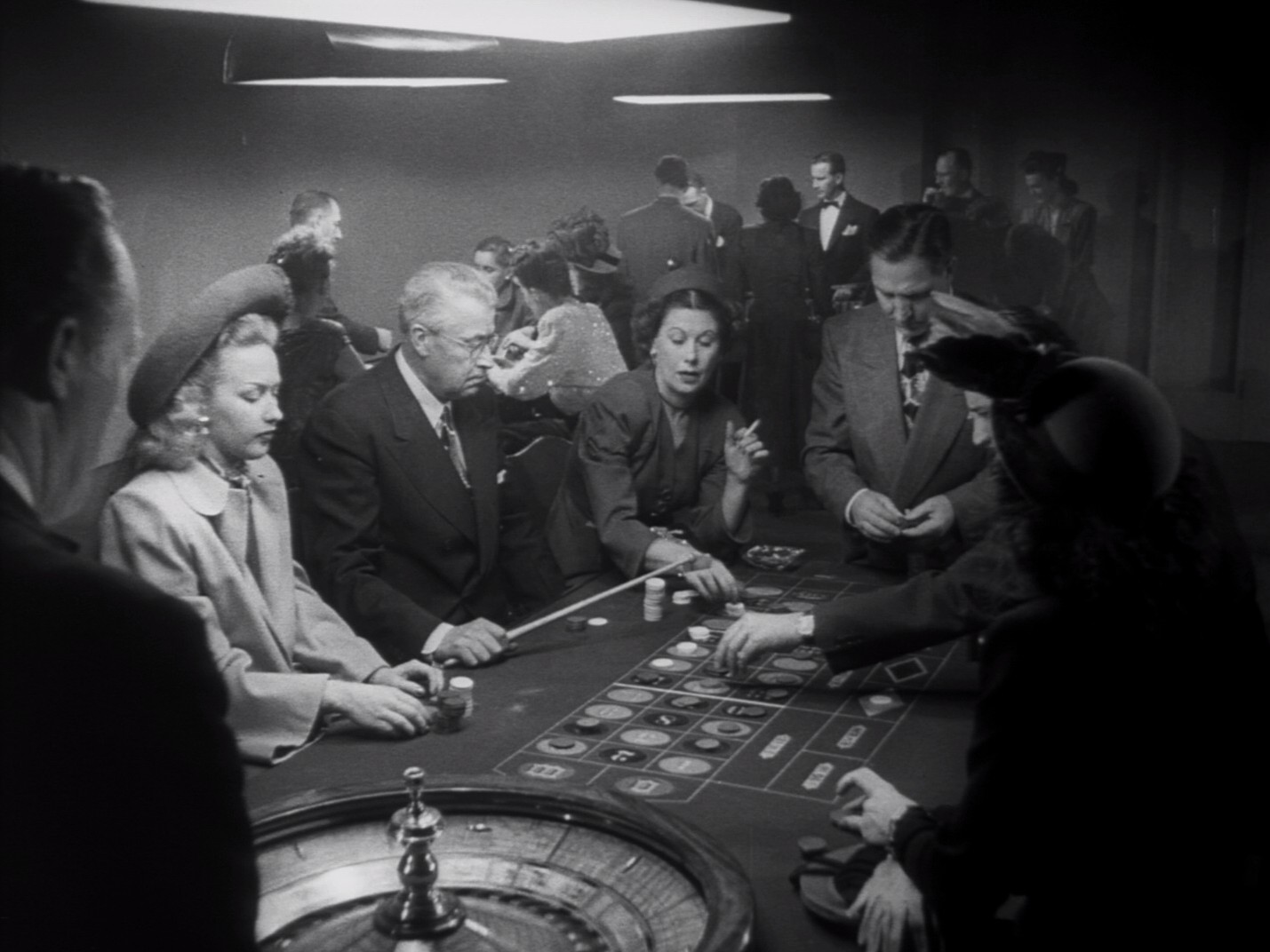 Hollow Triumph (1948) —  shot,  lighting