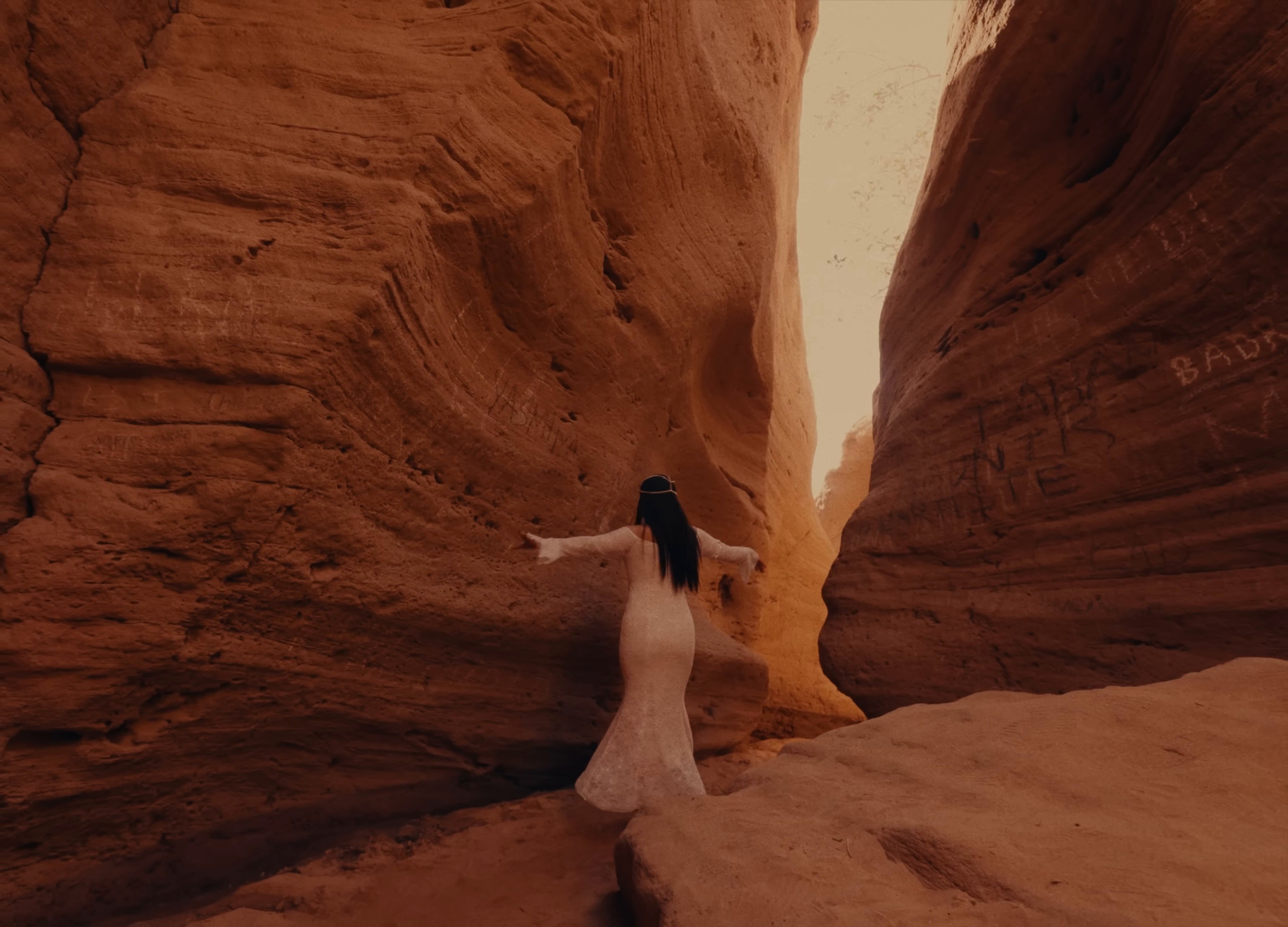 Wa Nary (2025) —  shot,  lighting