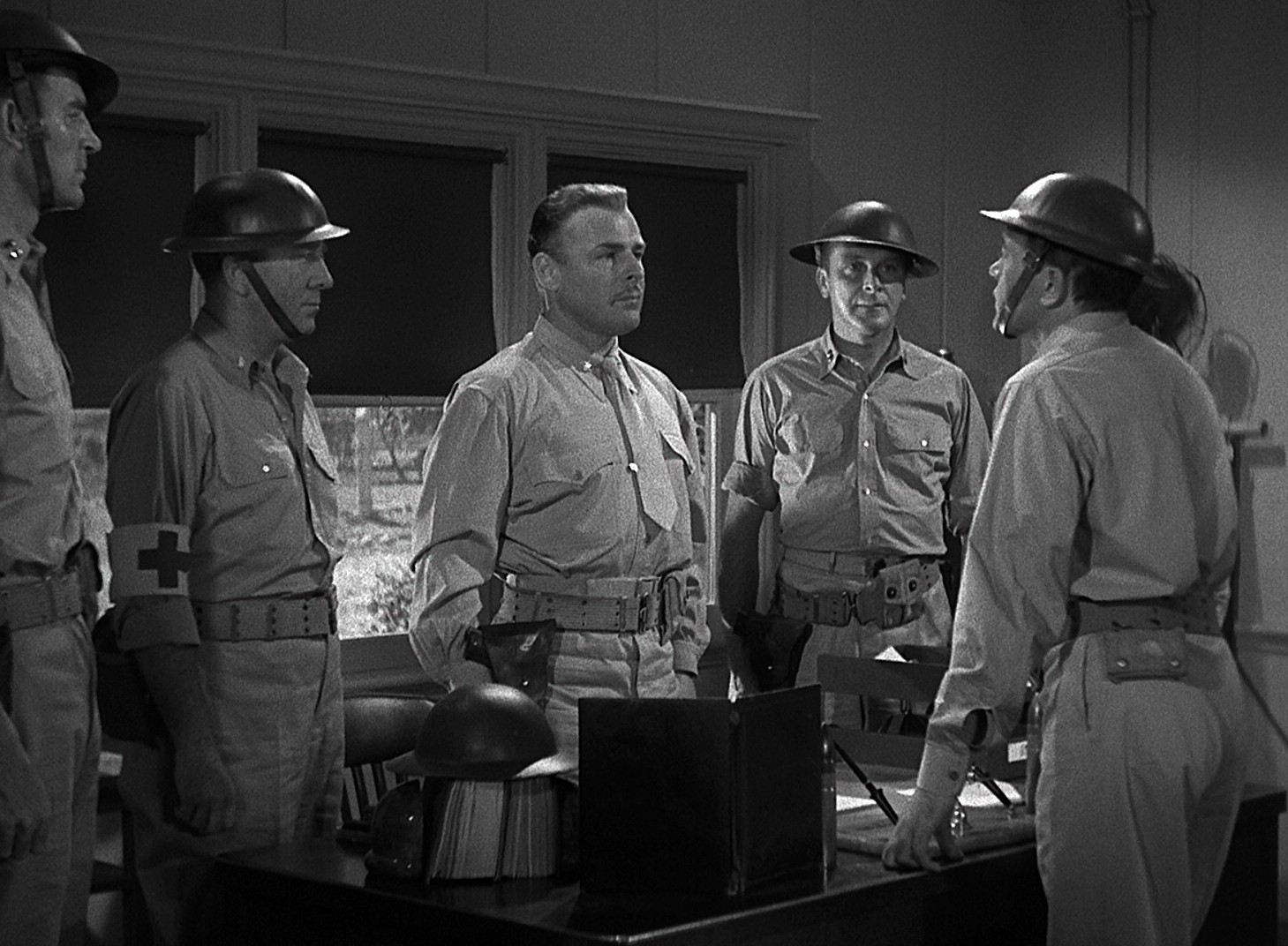 Wake Island (1942) —  shot,  lighting