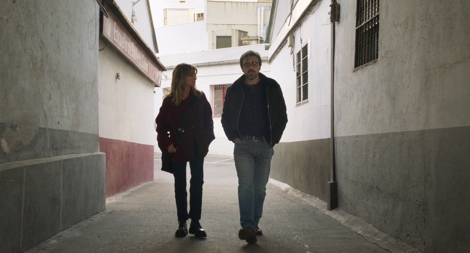 Parallel Mothers (2021) —  shot,  lighting