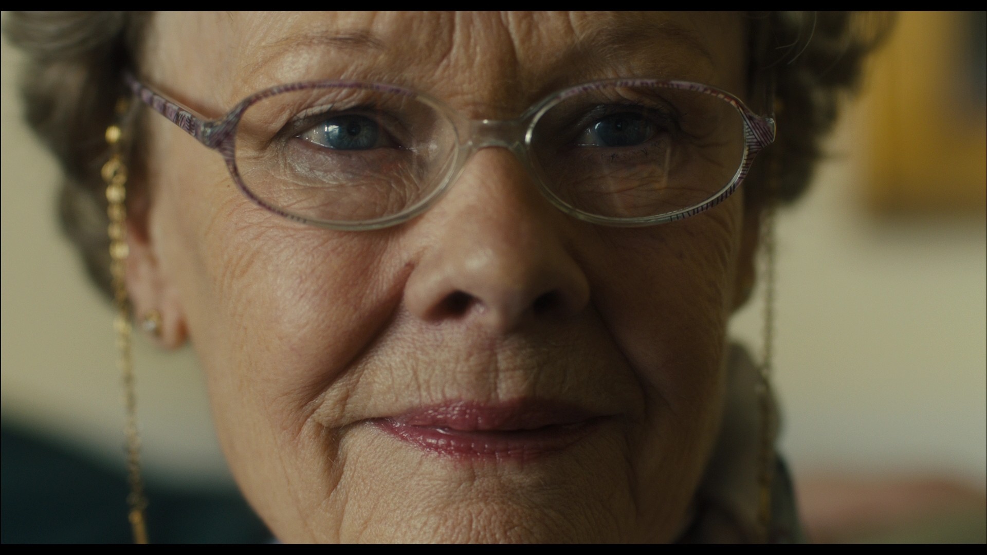 Philomena (2013) —  shot,  lighting
