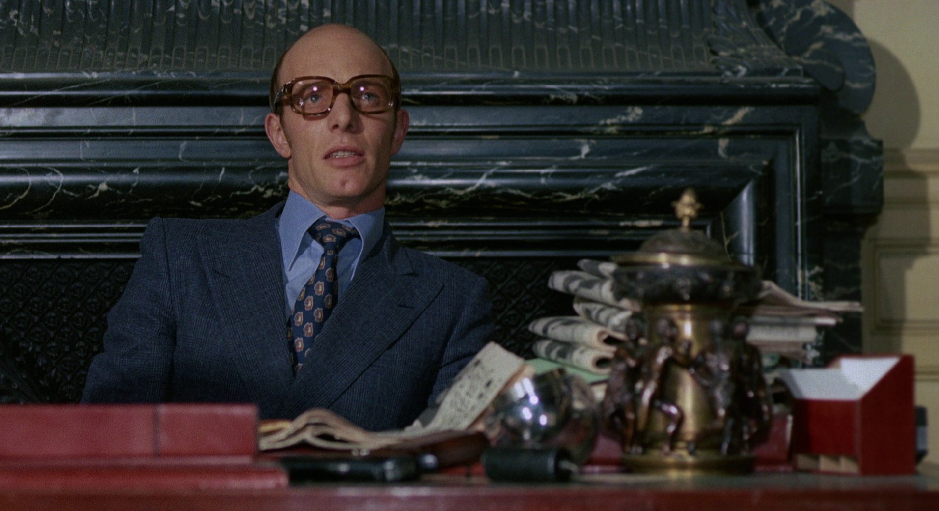 Revolver (1973) —  shot,  lighting